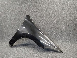 BMW X1 F48 15- PRAVY PREDNY BLATNIK BMW X1 F48 15- PRAVY PREDNY BLATNIK