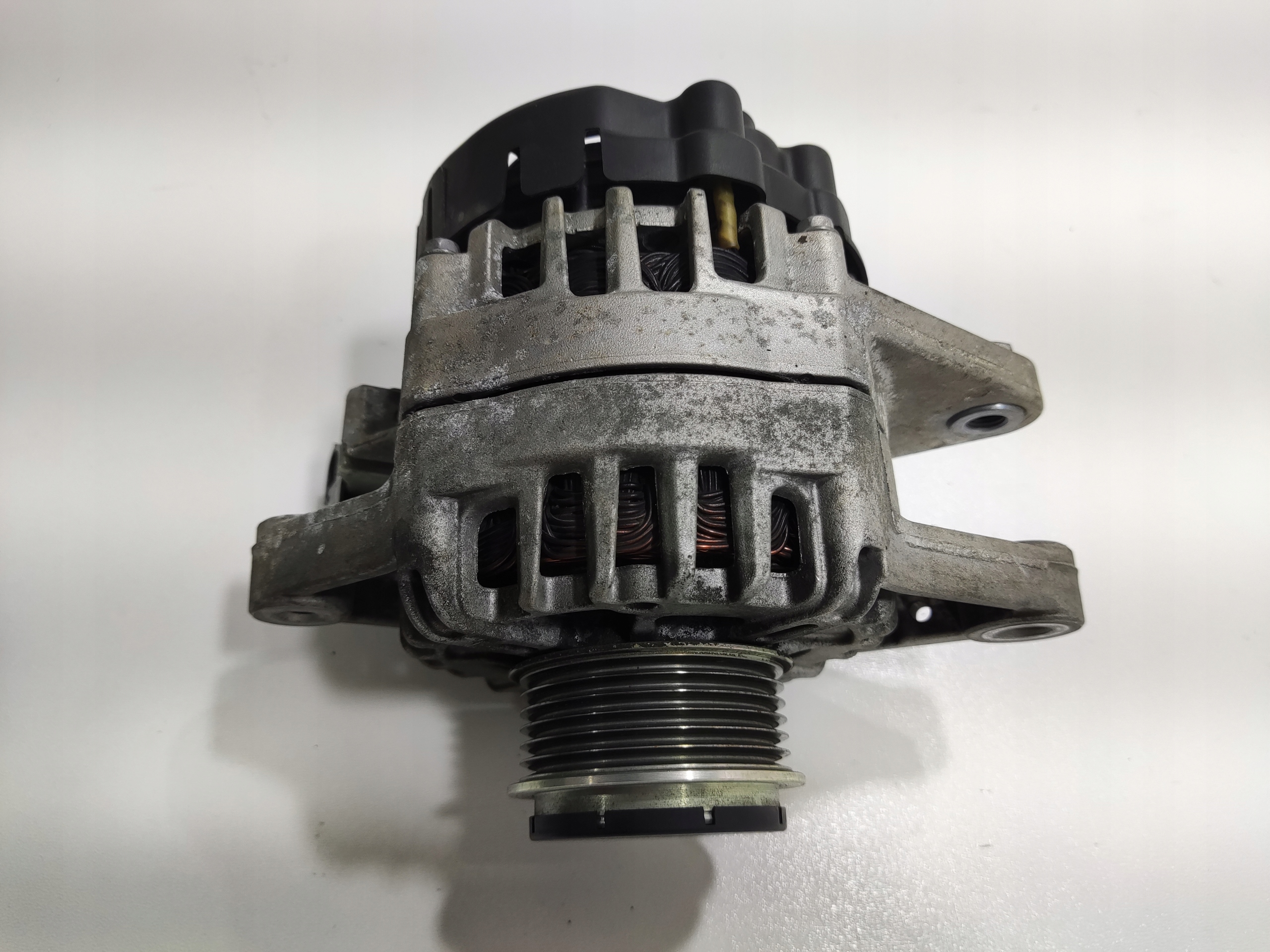 ALTERNÁTOR TOYOTA YARIS III 1.0 VVTI 2014-2017 LIFT 27060-0Q200