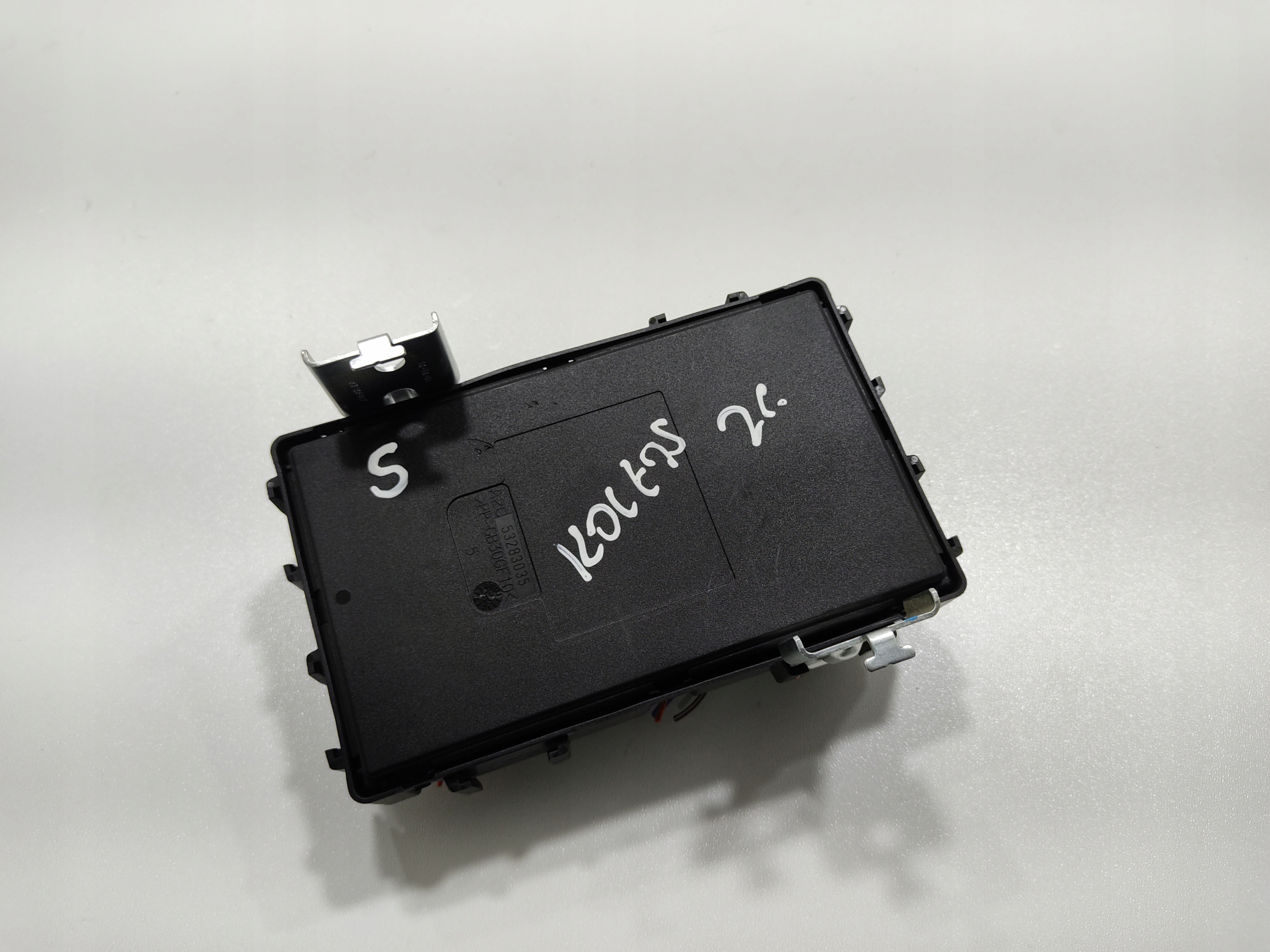 MODUL POISTKOVA SKRINKA BSI BSM RENAULT KOLEOS I 284B11681R 2008-2015