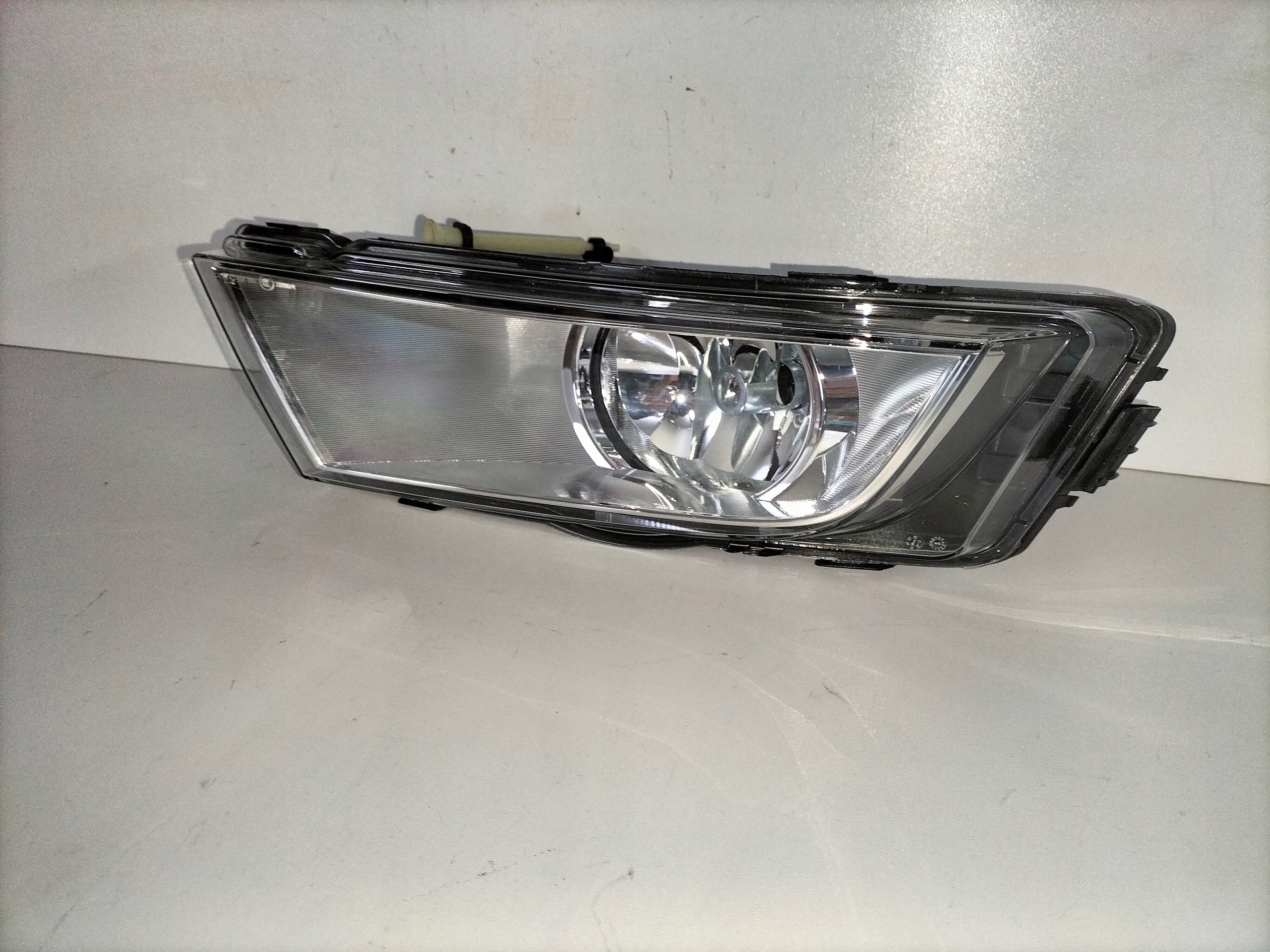 LAVA HMLOVKA SKODA OCTAVIA III 13-17