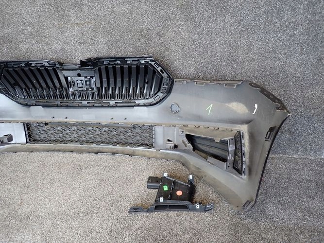 SKODA FABIA IV PREDNÝ NÁRAZNÍK NASÁVANIA VZDUCHU