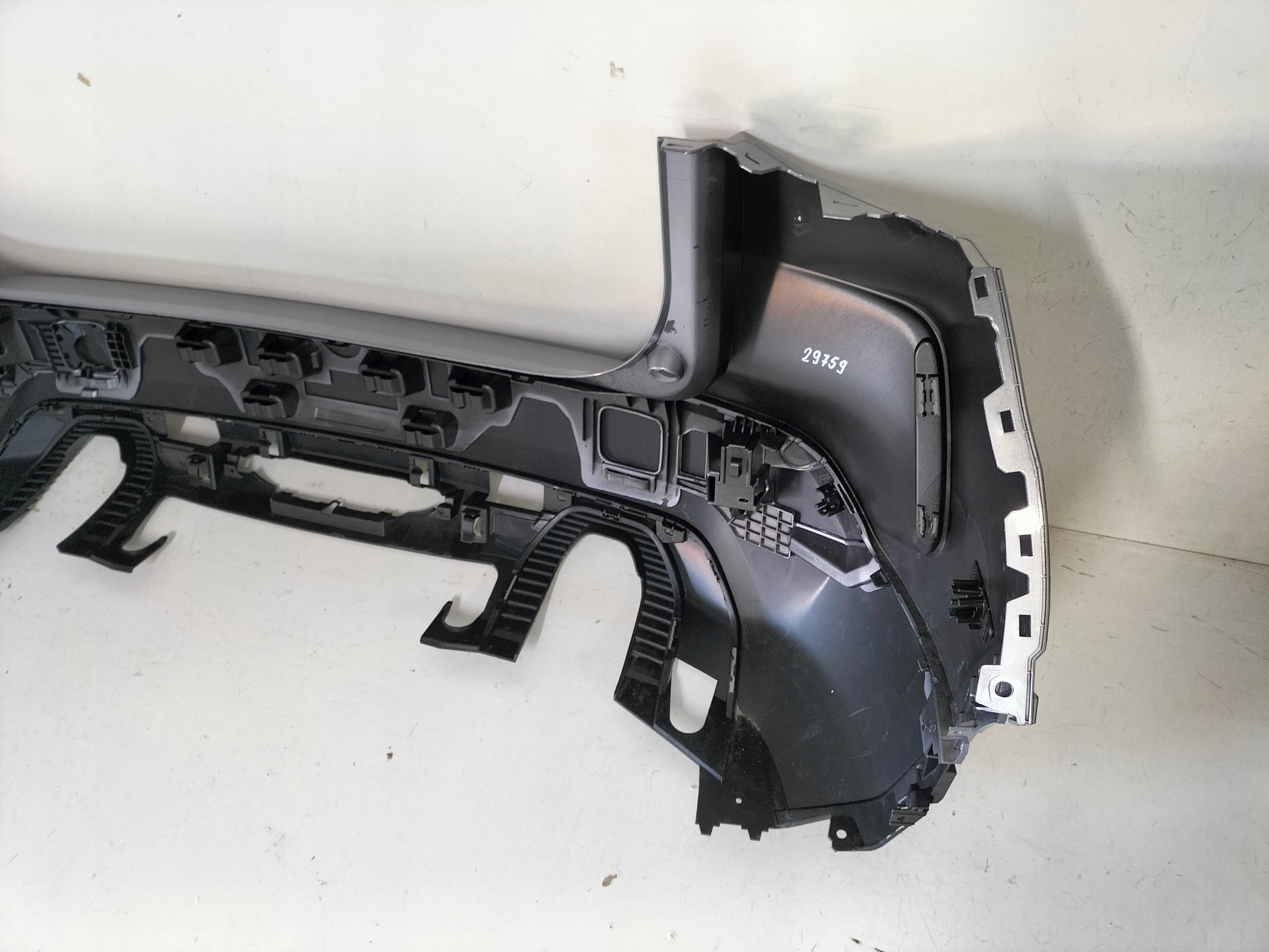 ZADNÝ NÁRAZNÍK CITROEN C4 III 20-