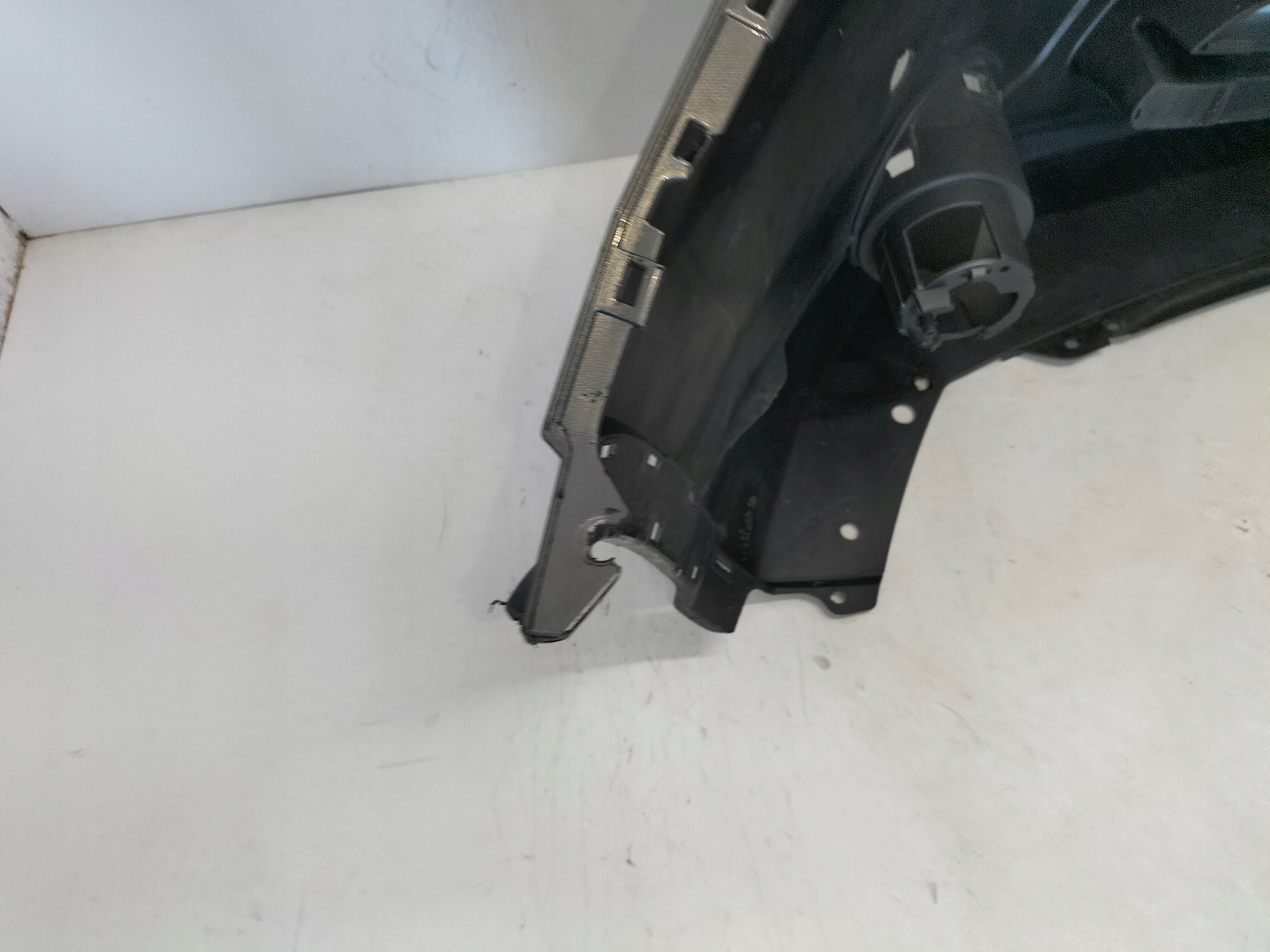 PREDNÝ NÁRAZNÍK NISSAN QASHQAI II 14-17