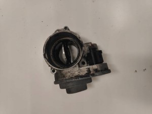 Volkswagen 1.9 tdi bxe bkc 038128063G SKRTIACA KLAPKA Volkswagen 1.9 tdi bxe bkc 038128063G SKRTIACA KLAPKA