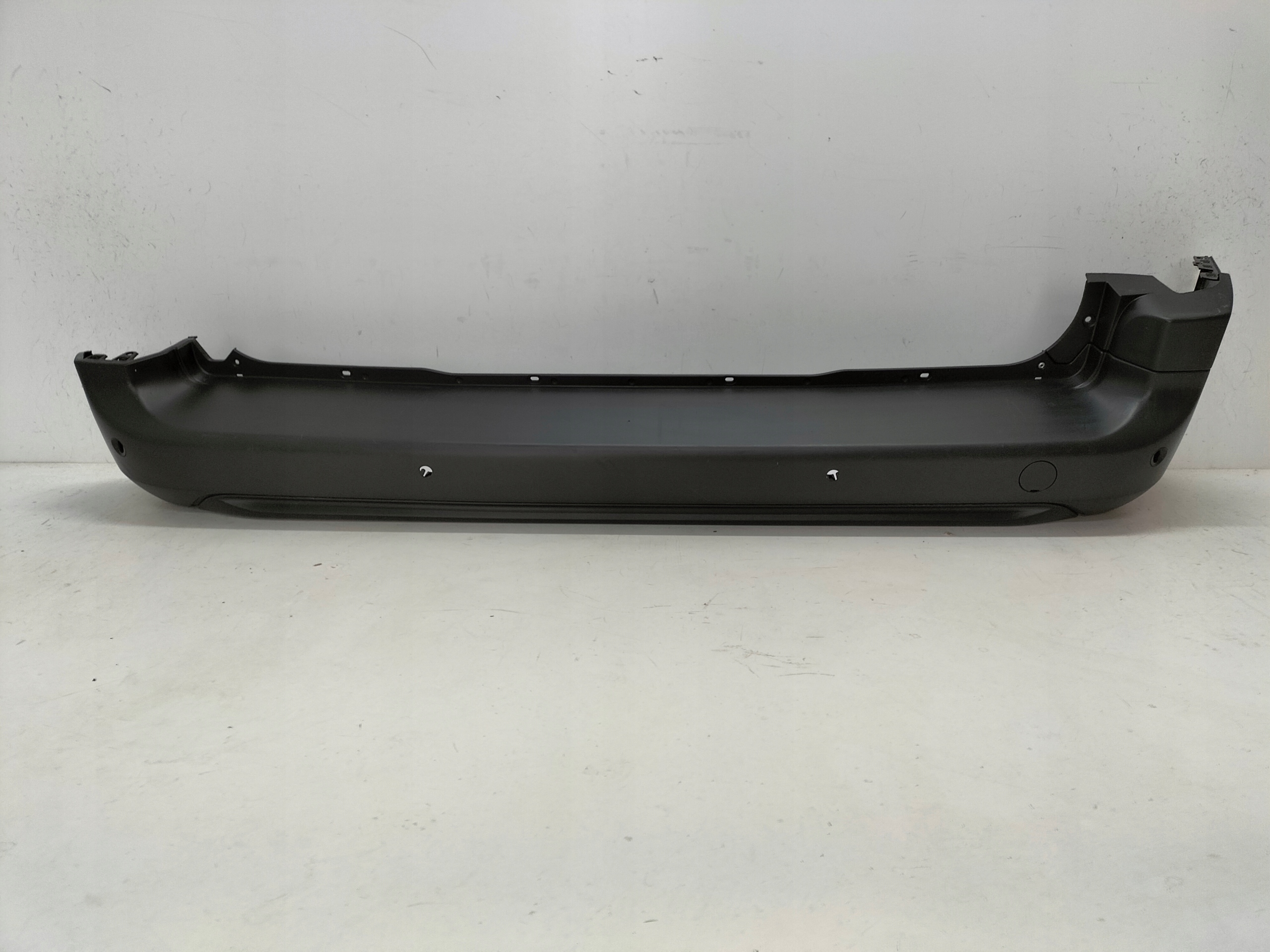 ZADNÝ NÁRAZNÍK CITROEN BERLINGO PARTNER IV 18- RIFTER 18-
