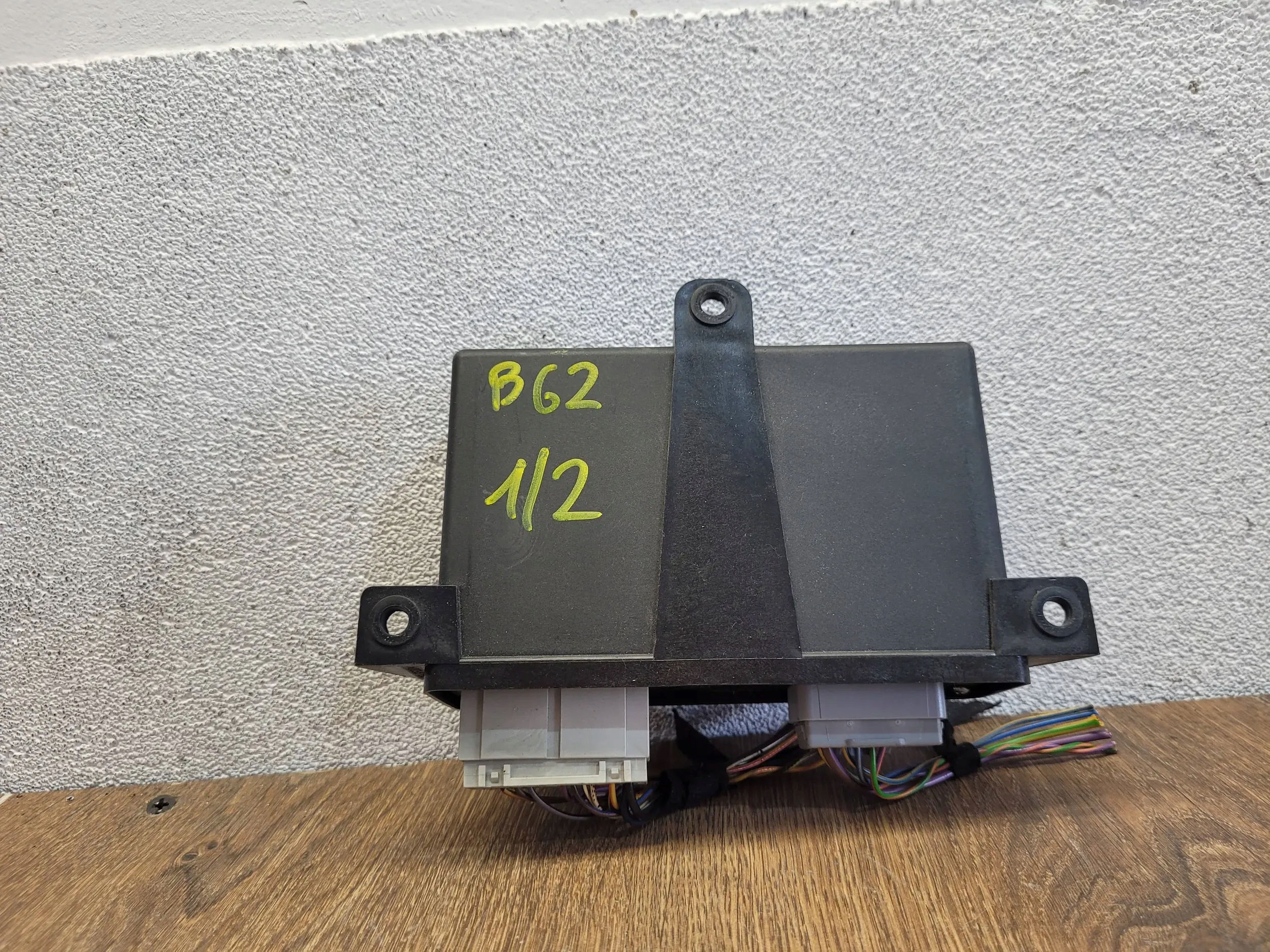 Jaguar XF x250 lift 8W83-2C496-BB MODUL RUČNEJ BRZDY