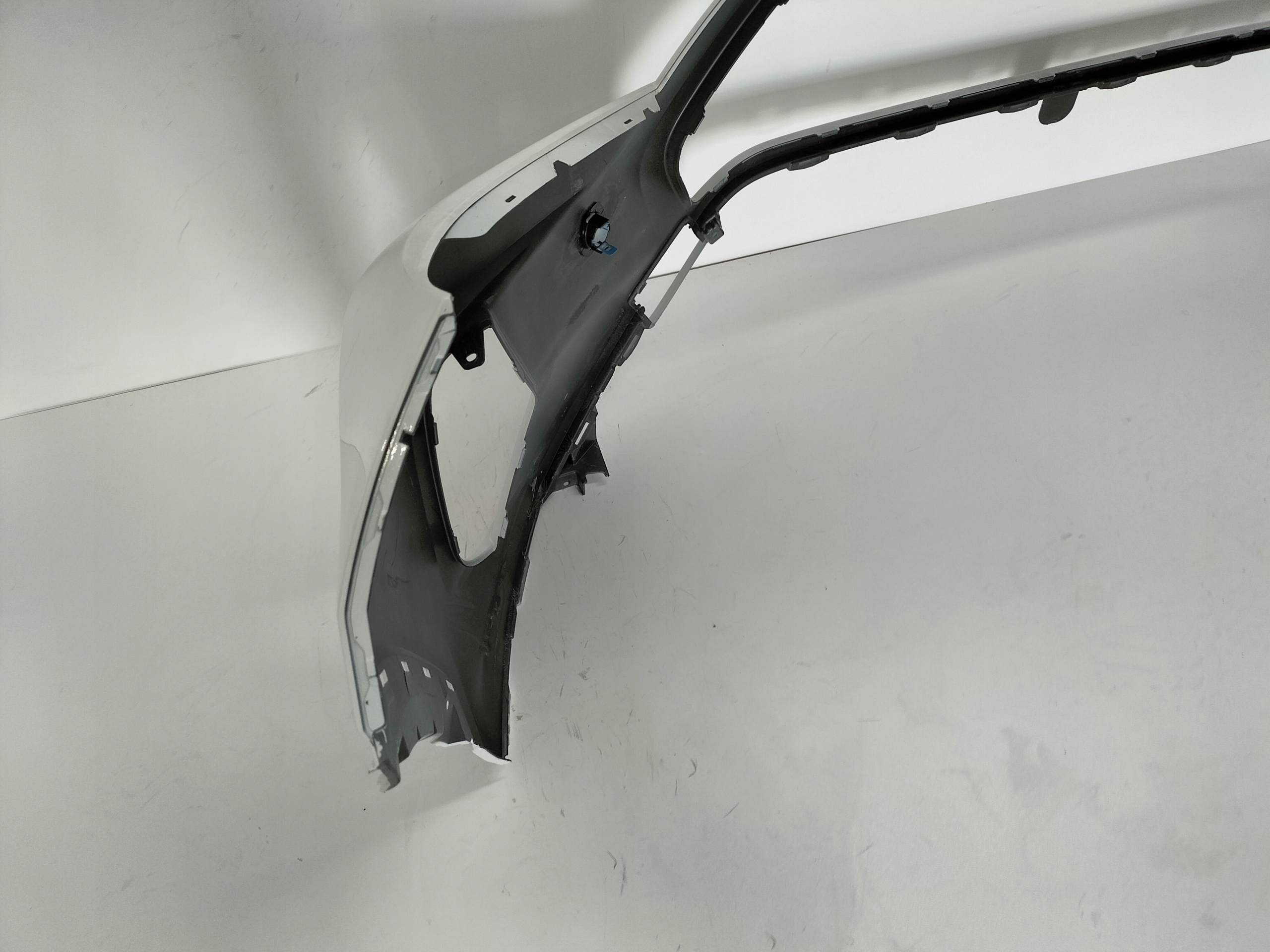 PREDNÝ NÁRAZNÍK TOYOTA RAV4 RAV-4 V 18-