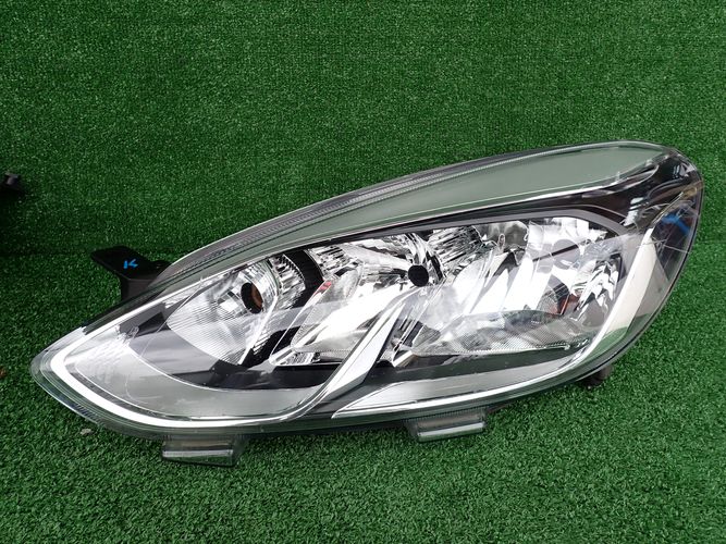 FORD FIESTA MK8 17- LAVE PREDNE SVETLO