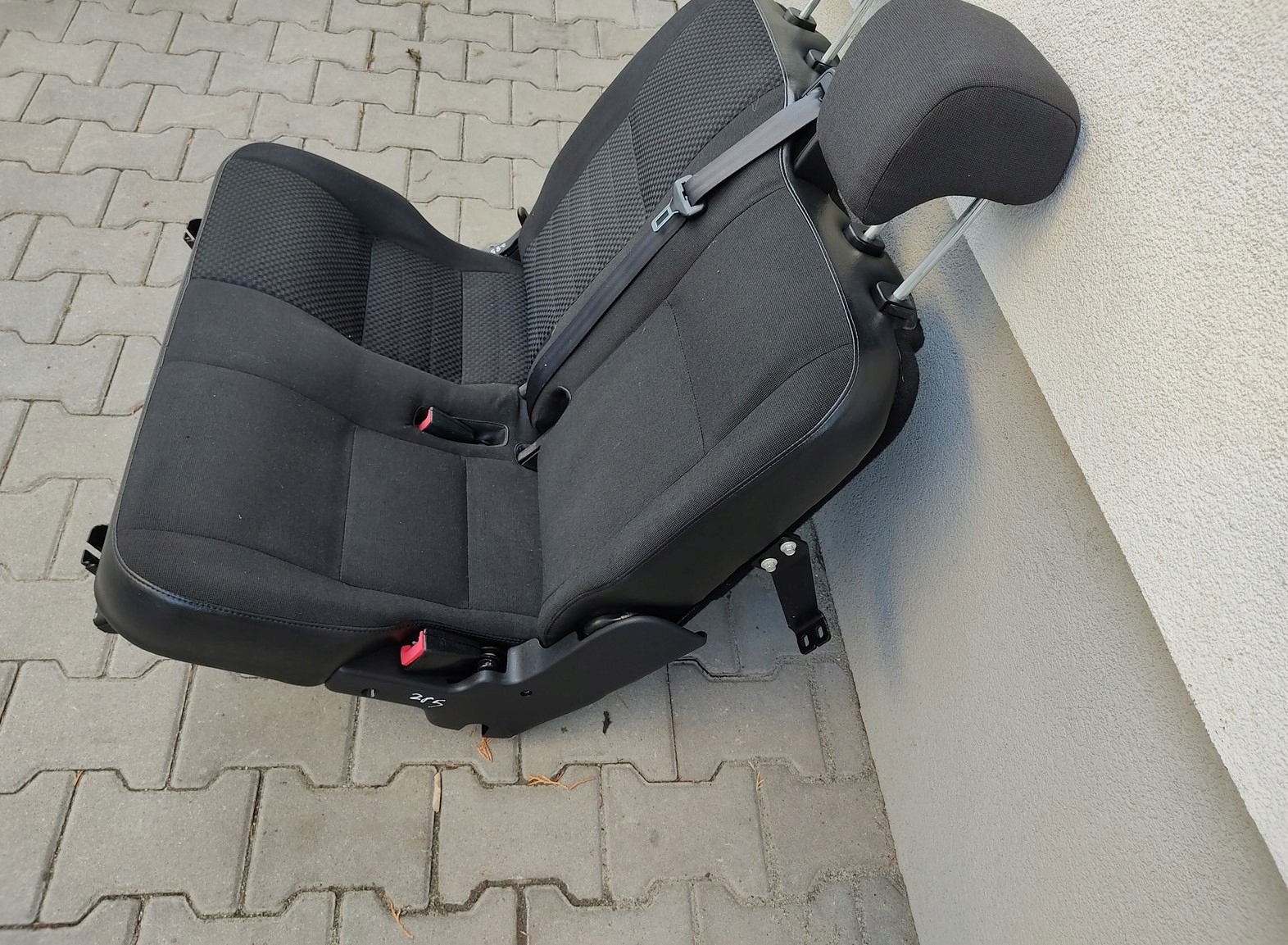 ZADNÉ SEDAČKY 2 RAD LAND ROVER DEFENDER 2007-2014 EUROPA