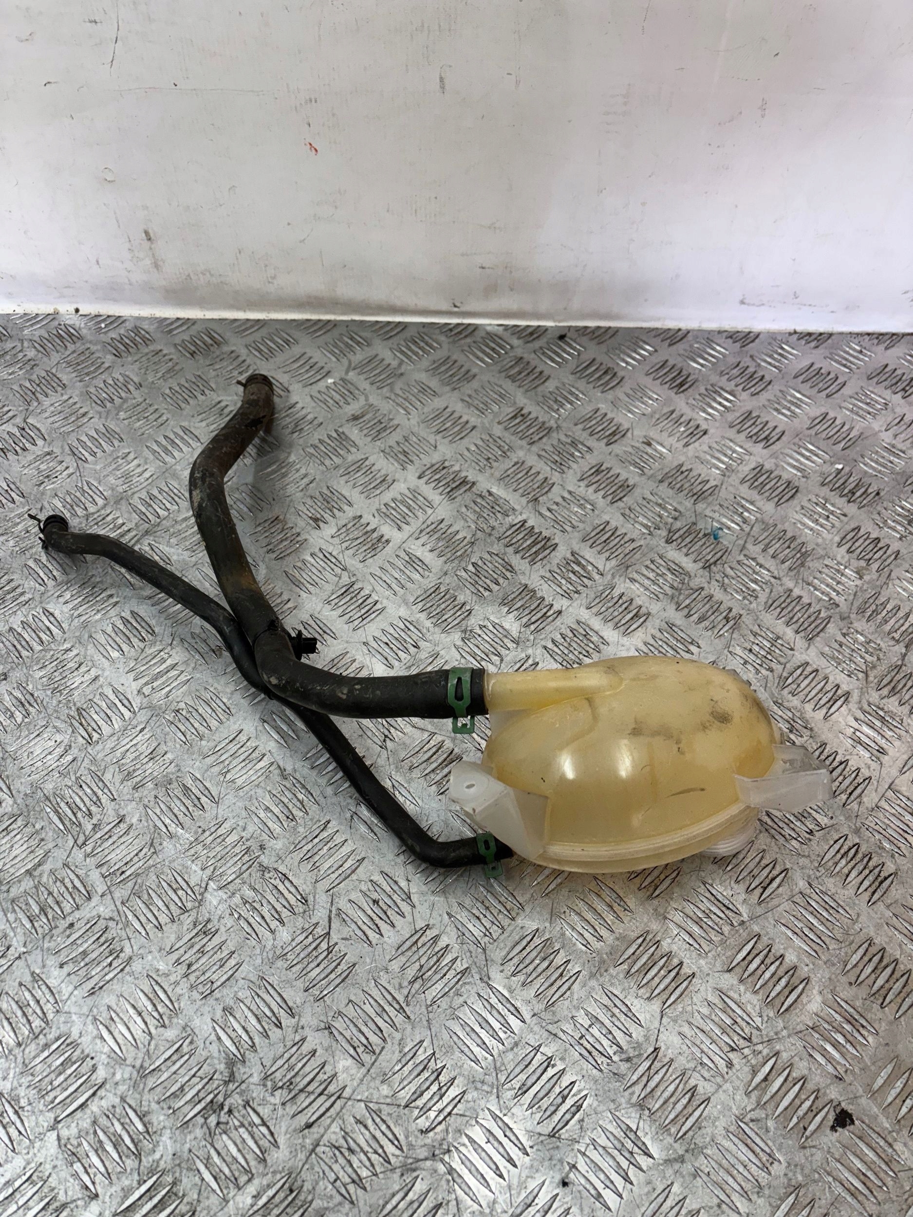 EXPANZNÁ NÁDOBKAY RENAULT CLIO IV CAPTUR 0.9 TCE