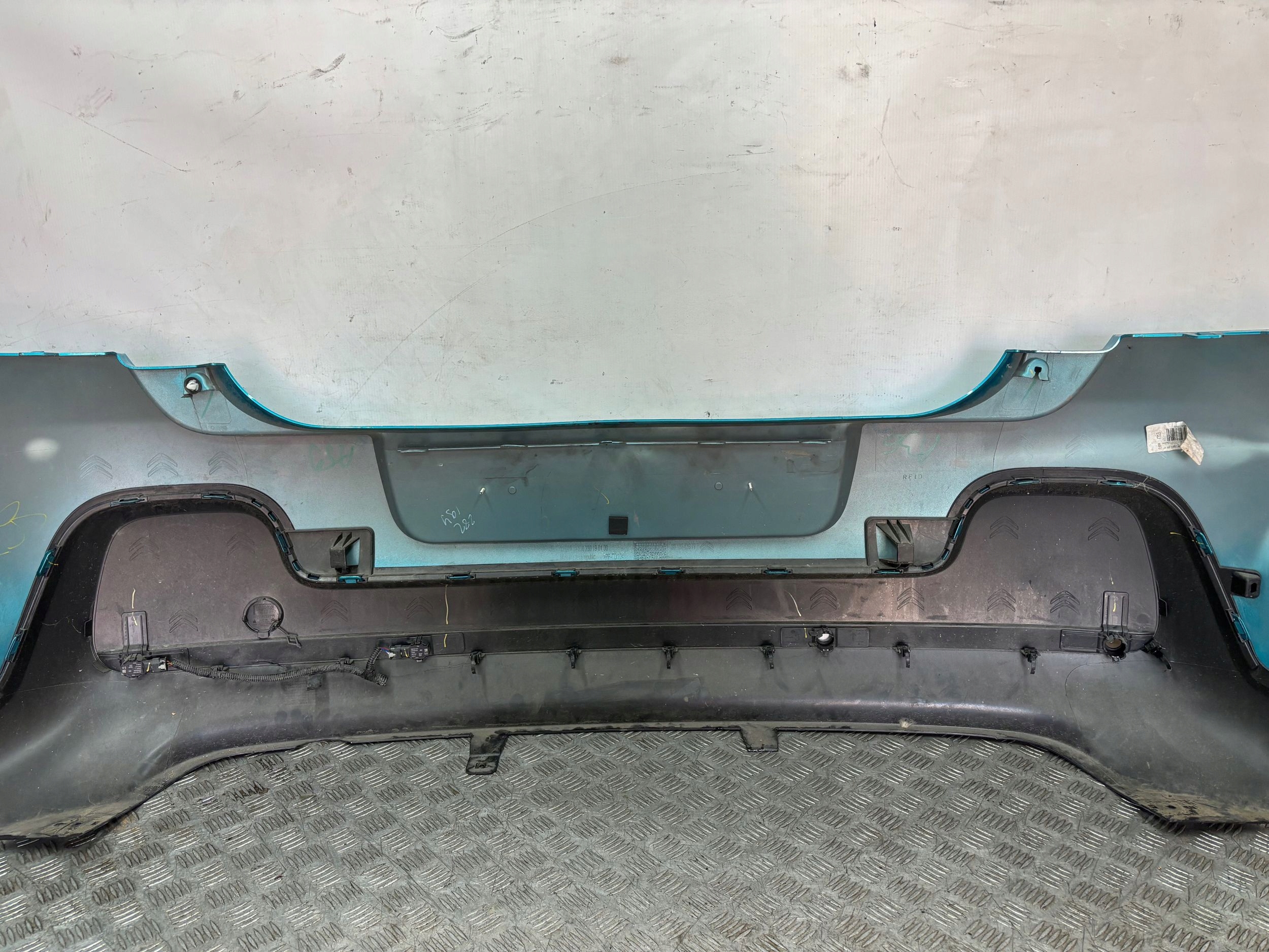 ZADNÝ NÁRAZNÍK CITROEN C3 III PDC 16-