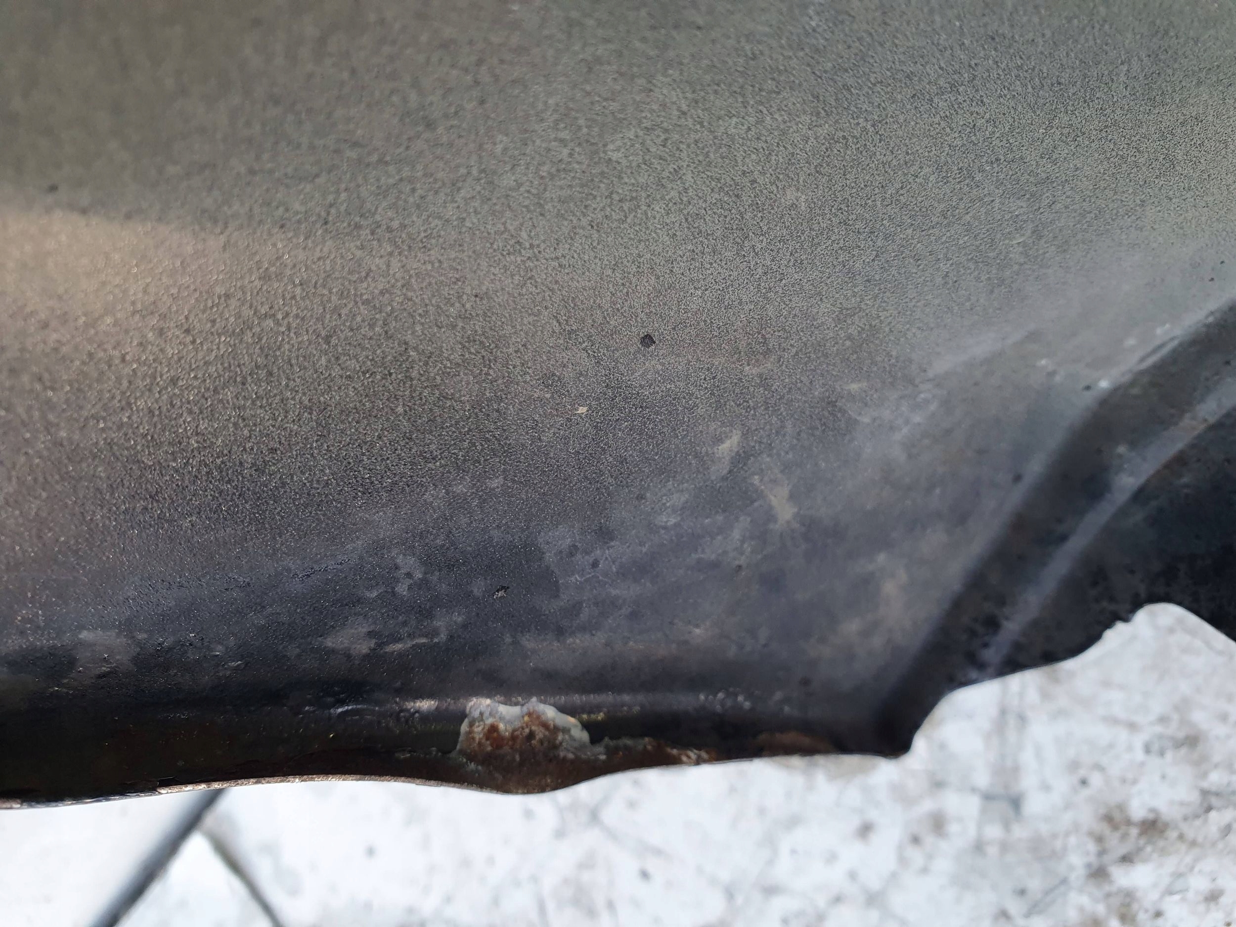 Nissan QASHQAI j10 lift ĽAVÝ PREDNÝ BLATNÍK