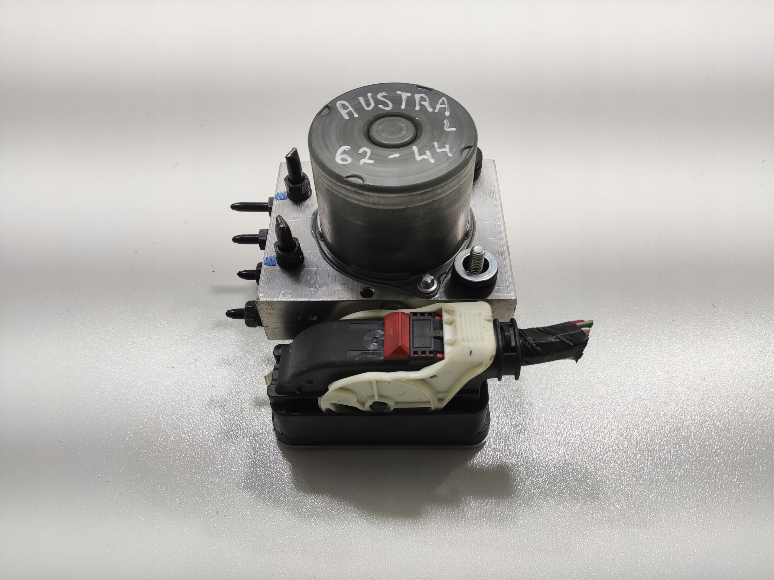 RIADIACA JEDNOTKA KOCKA ABS RENAULT AUSTRAL 1.2 E-TECH 2022-2025 476603961R