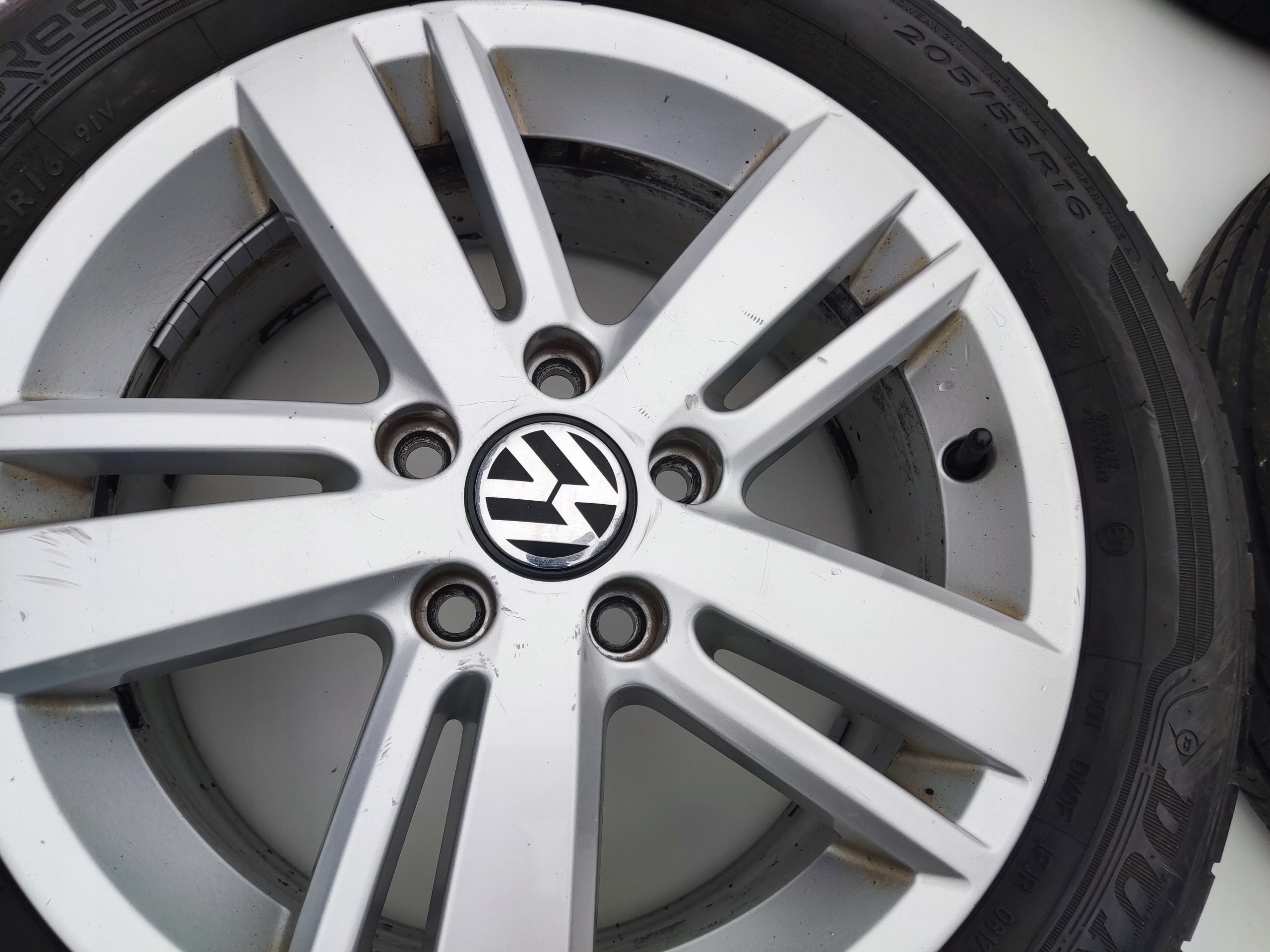 KOLESA HLINIKOVE DISKY ELEKTRONY 16 VOLKSWAGEN JETTA VI 5C 5×112 5C0601025AB
