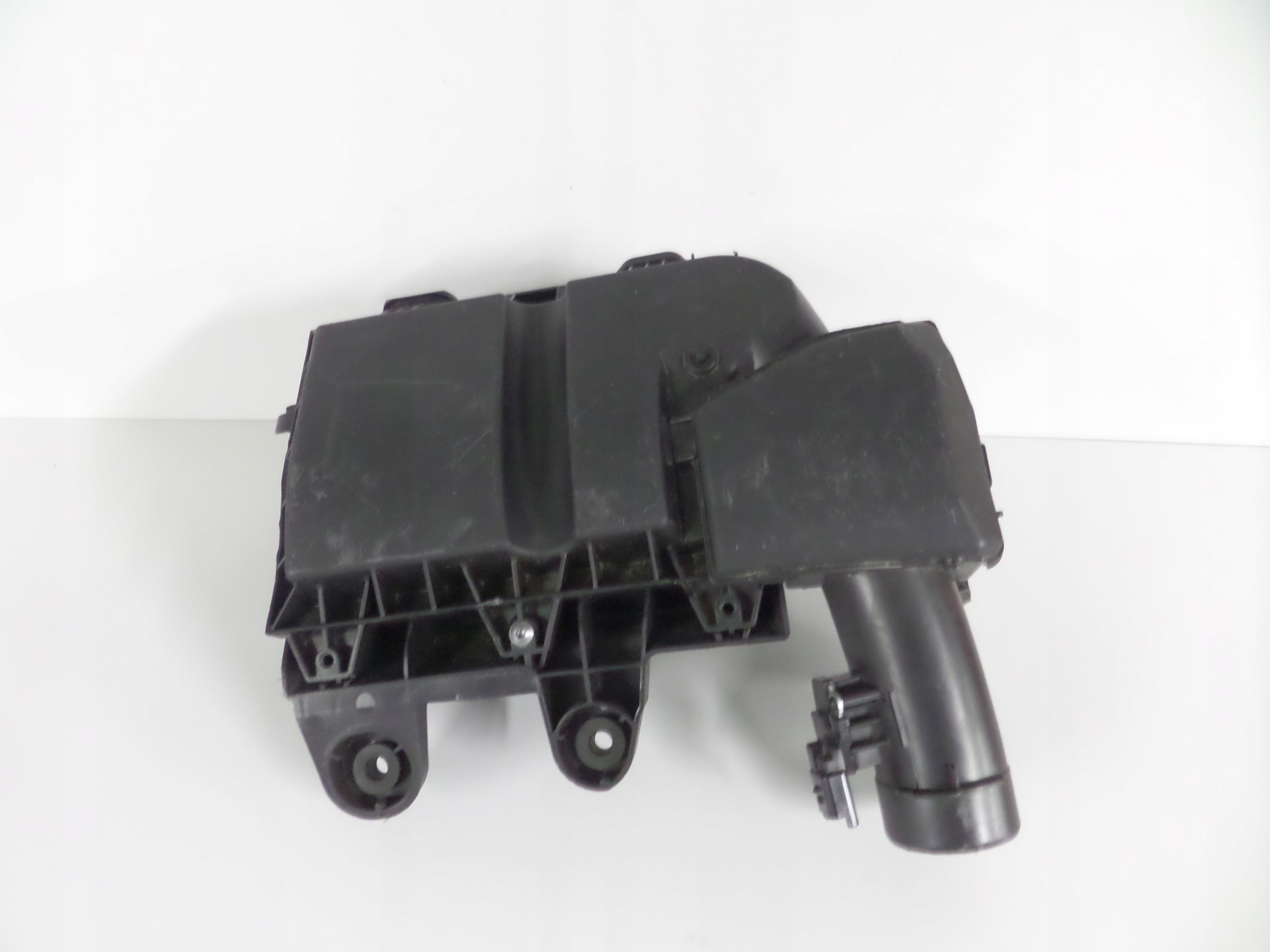 OBAL VZDUCHOVÉHO FILTERA PEUGEOT 3008 5008 II 16-