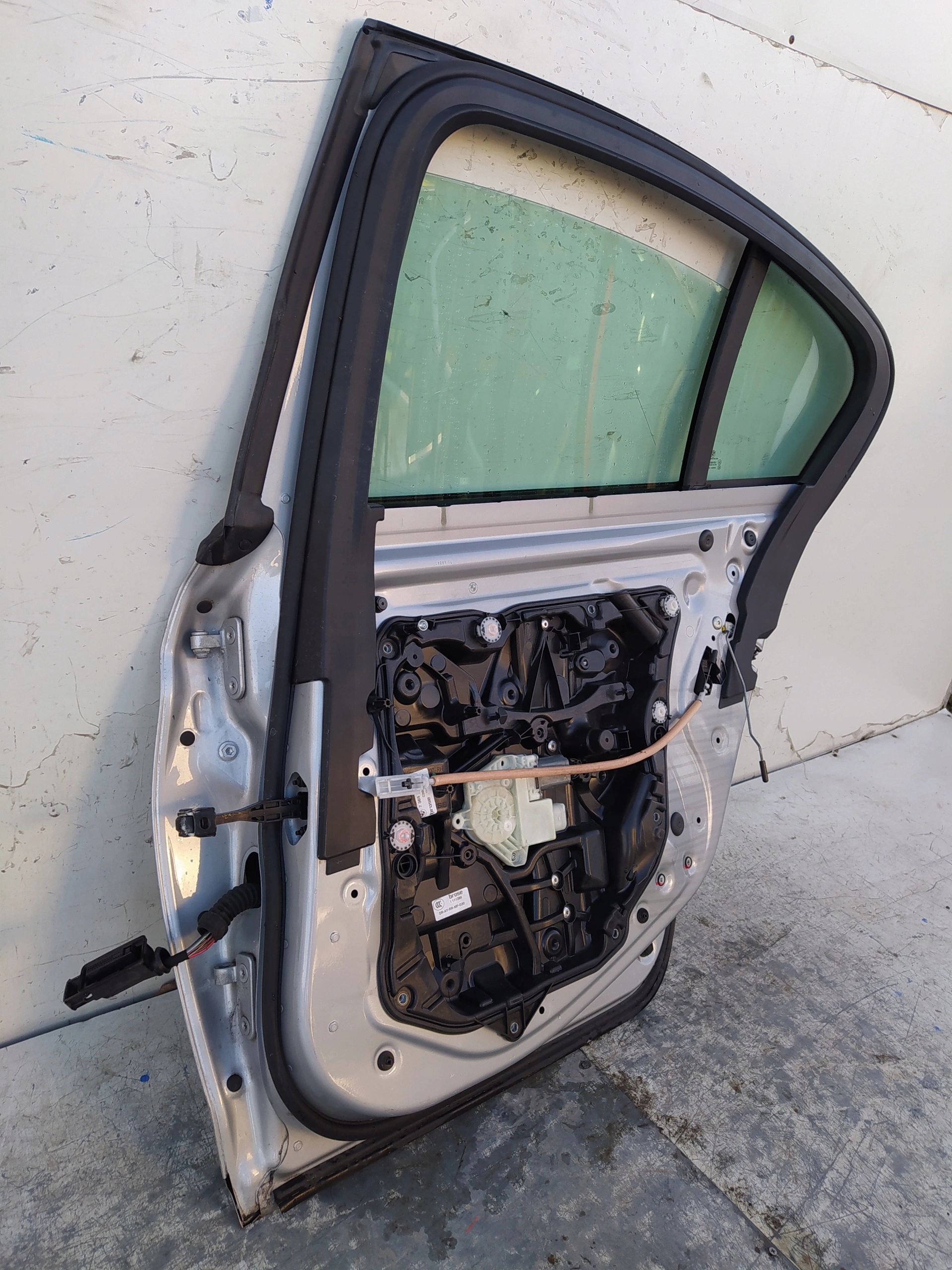 BMW 5 G30 PRAVE ZADNE DVERE