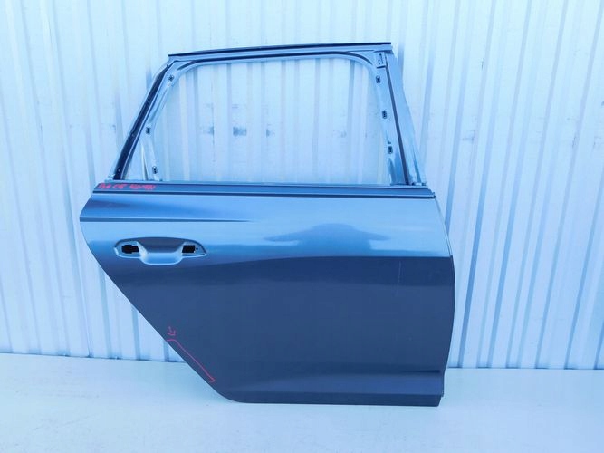 AUDI A6 C8 KOMBI 18- PRAVE ZADNE DVERE