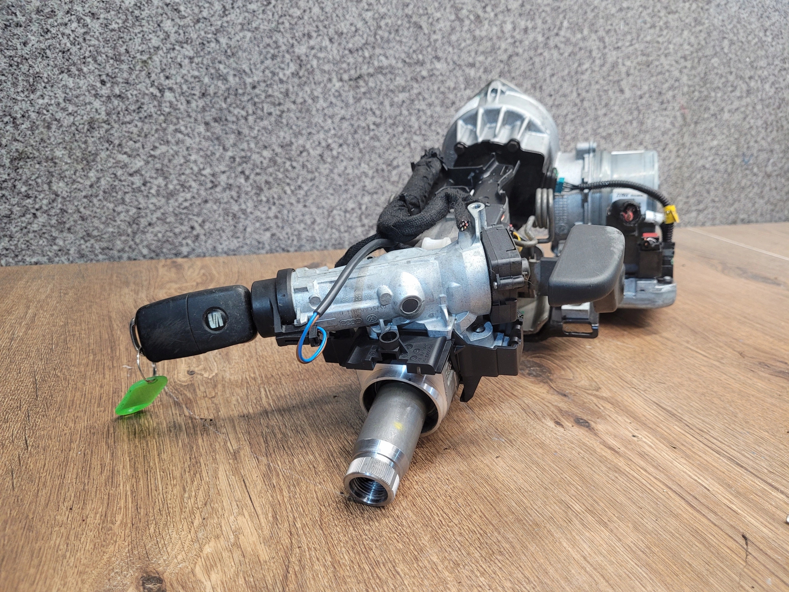 SEAT TOLEDO IV 6R2909144P VOLANTOVÁ TYČ SERVOČERPADLO SPINACIA SKRINKA