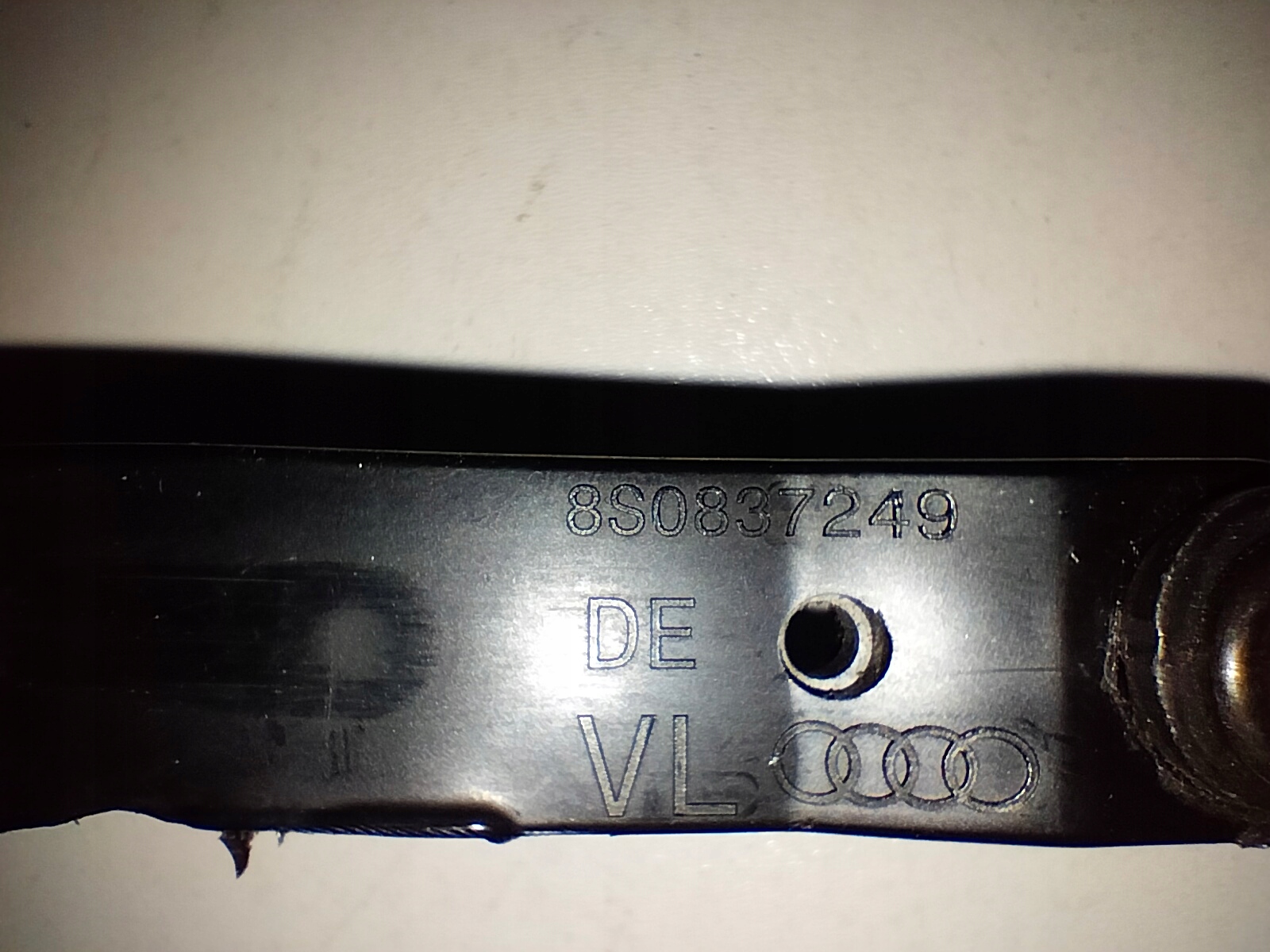 DORAZ PREDNYCH DVERI AUDI TT 8S0 14-