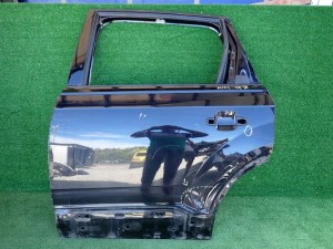 AUDI Q7 4M0 15- LAVE ZADNE DVERE AUDI Q7 4M0 15- LAVE ZADNE DVERE