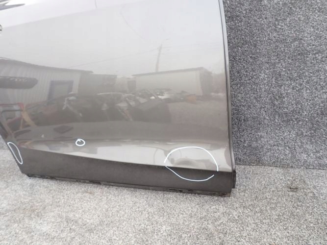 AUDI A8 D5 4N LONG 17- PRAVE ZADNE DVERE