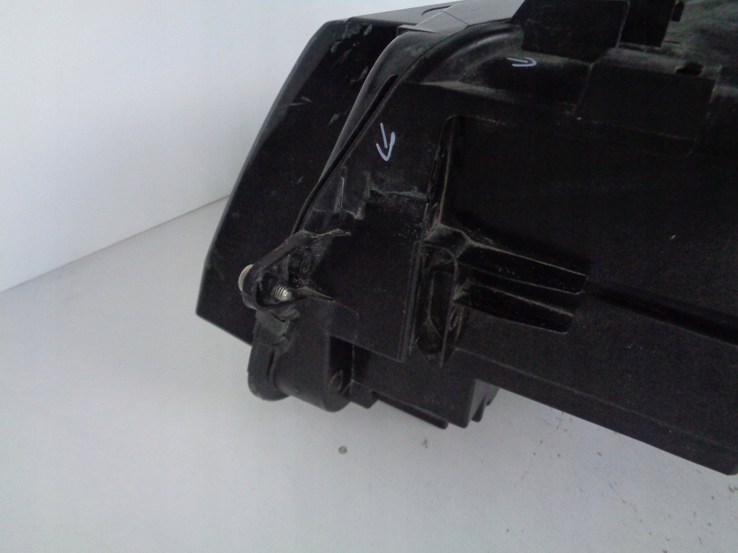 PRAVE PREDNE SVETLO VW TIGUAN 5NA 16-