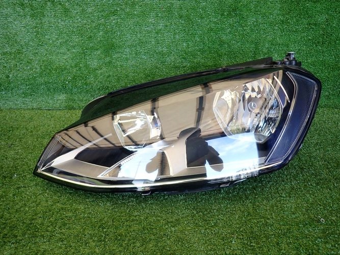 VW GOLF VII 12- LAVE PREDNE SVETLO