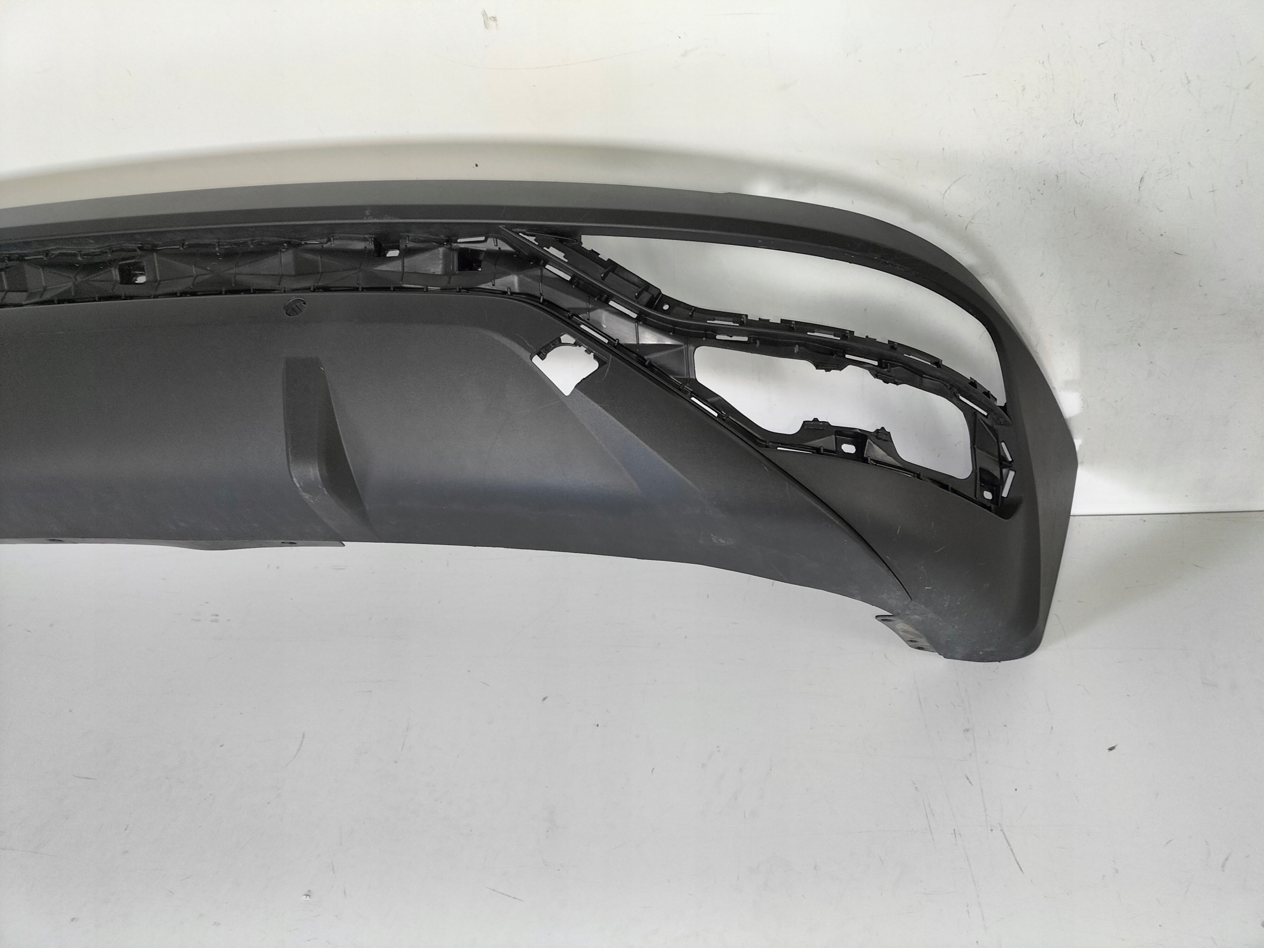 ZADNÝ NÁRAZNÍK HYUNDAI TUCSON 4 IV 20-