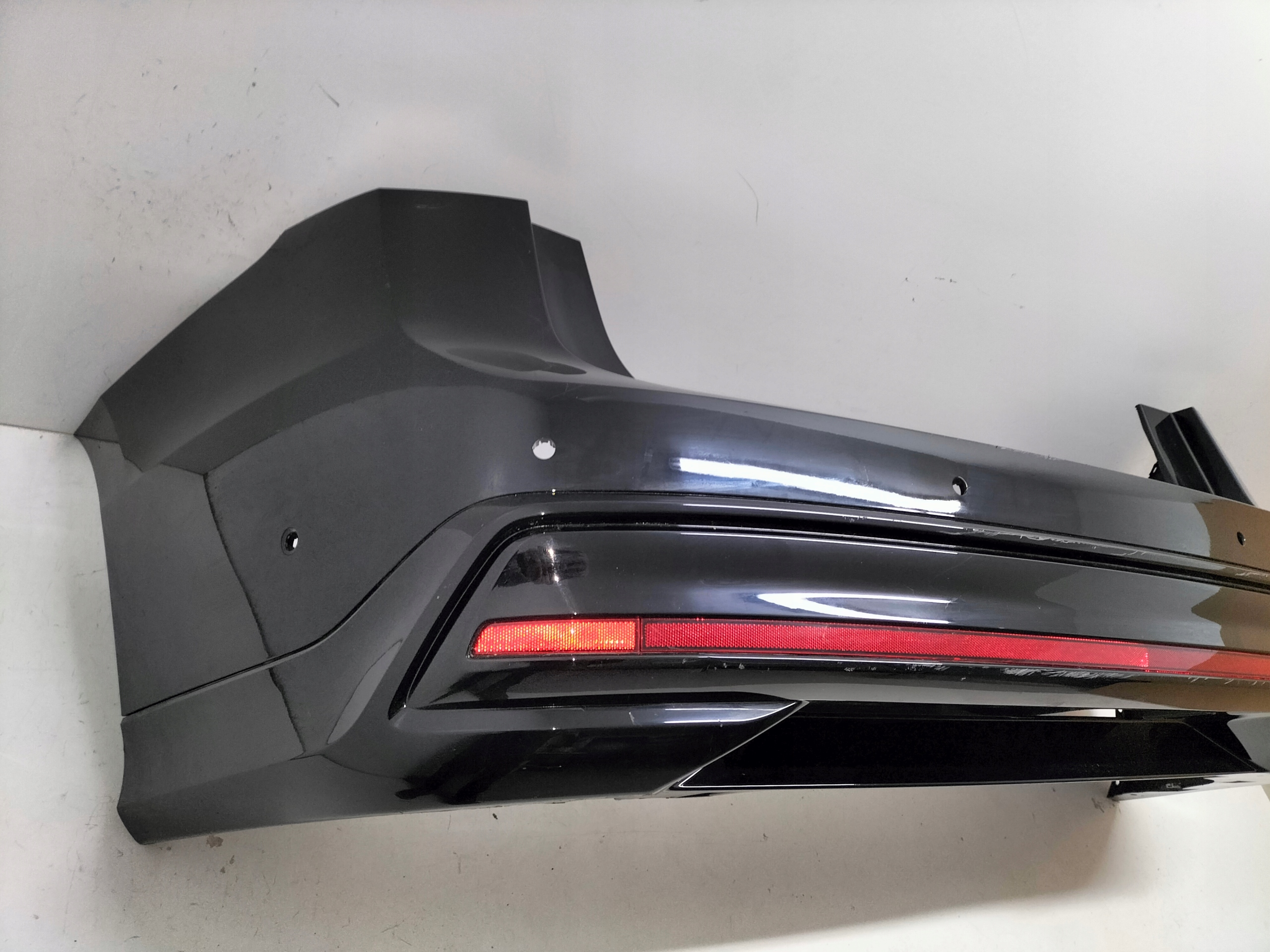 ZADNÝ NÁRAZNÍK VW ID7 ID.7 23-