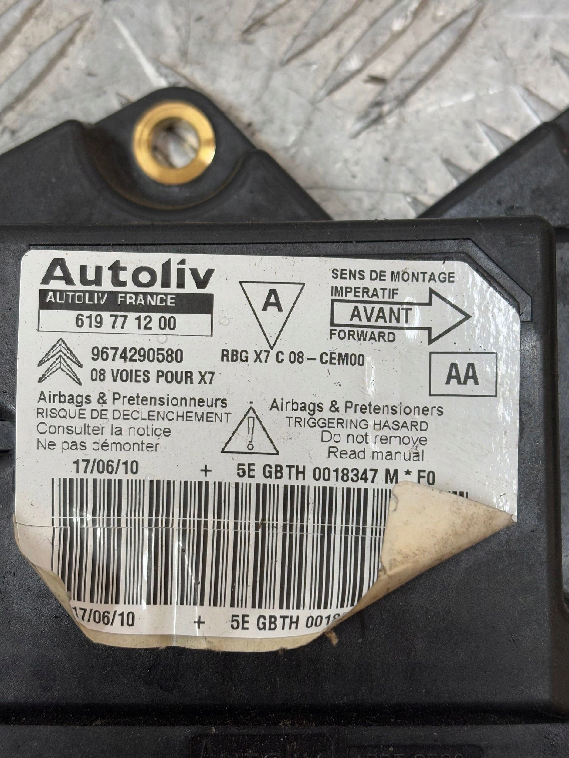 RIADIACA JEDNOTKA RIADIACA JEDNOTKA AIRBAGOV CITROEN C5 III 9674290580