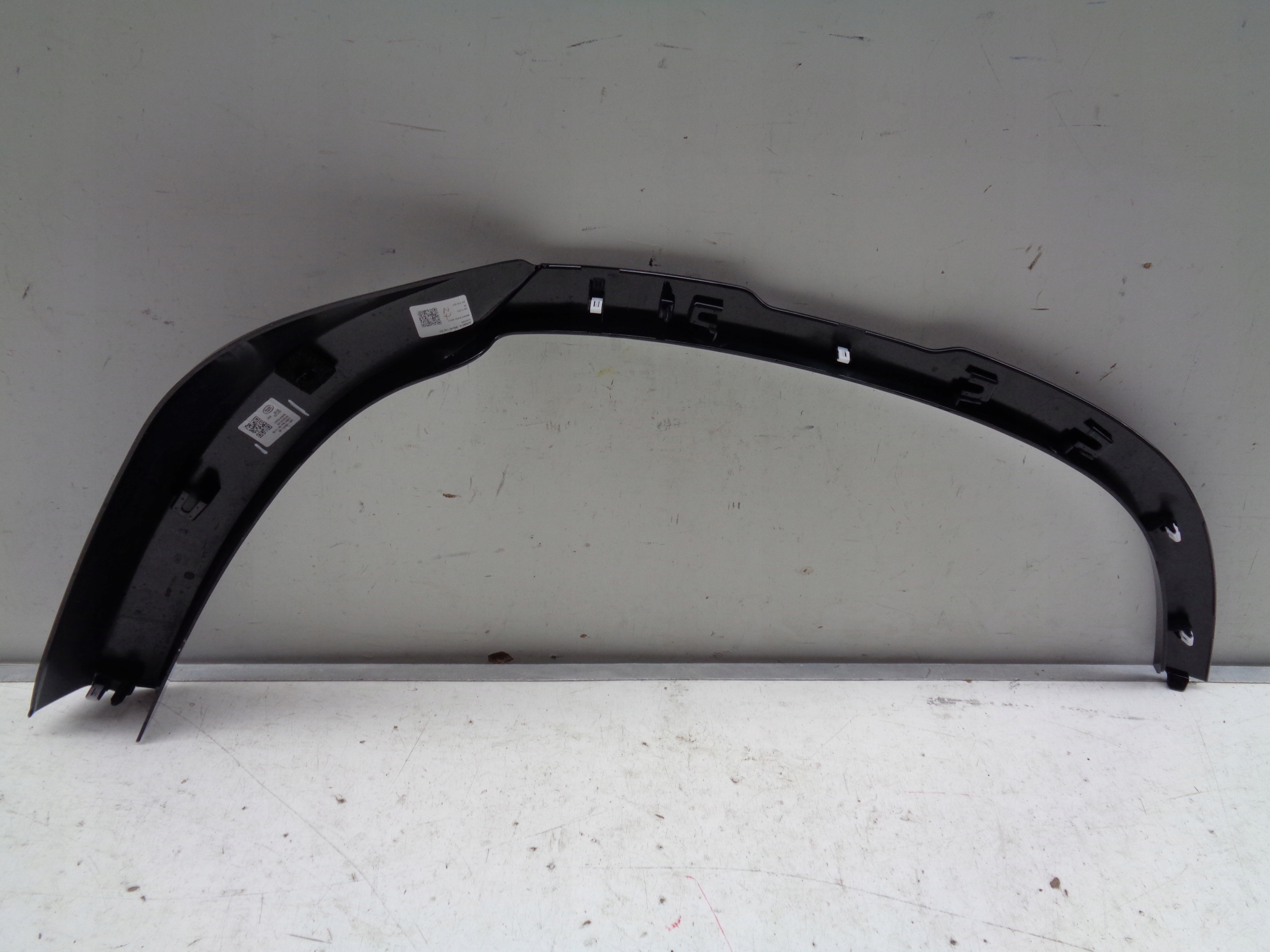 NOVA LIŠTA PRAVÉHO ZADNÉHO BLATNÍKA LAND ROVER DEFENDER II 19-