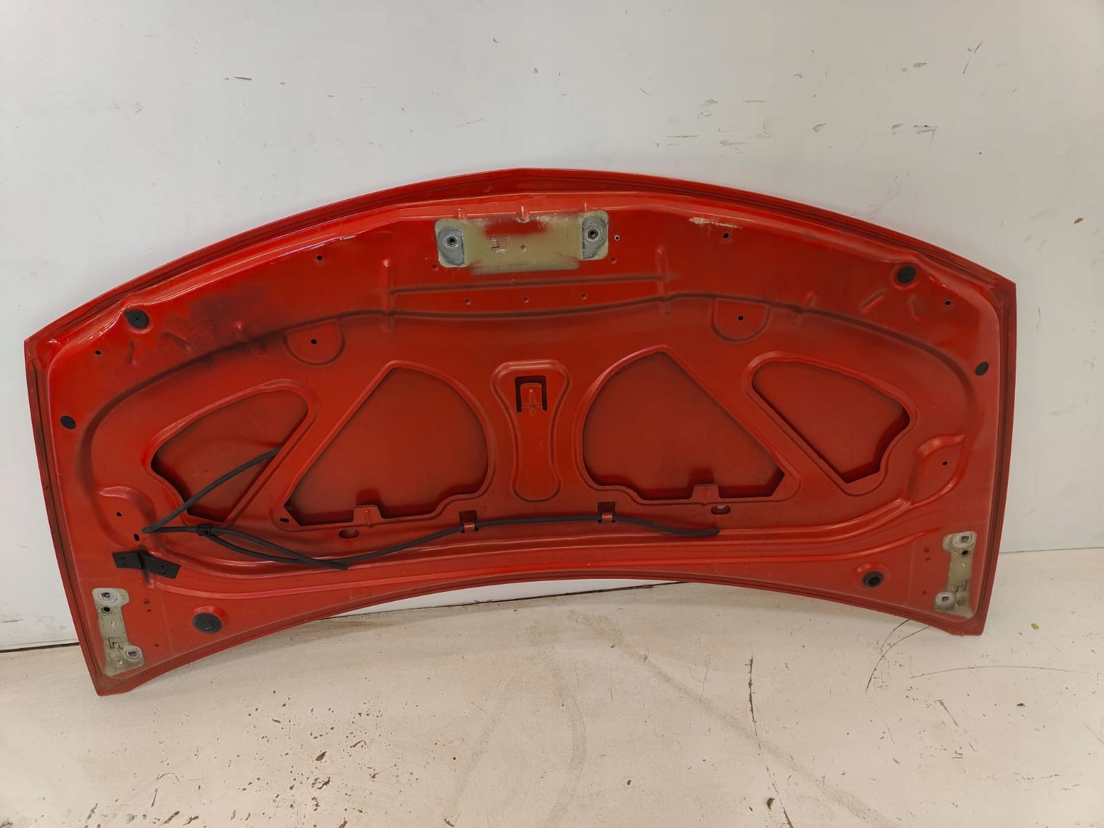 Renault clio III 05-12 PREDNÁ KAPOTA