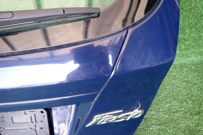FORD FIESTA MK7 VII 08- ZADNÁ KAPOTA