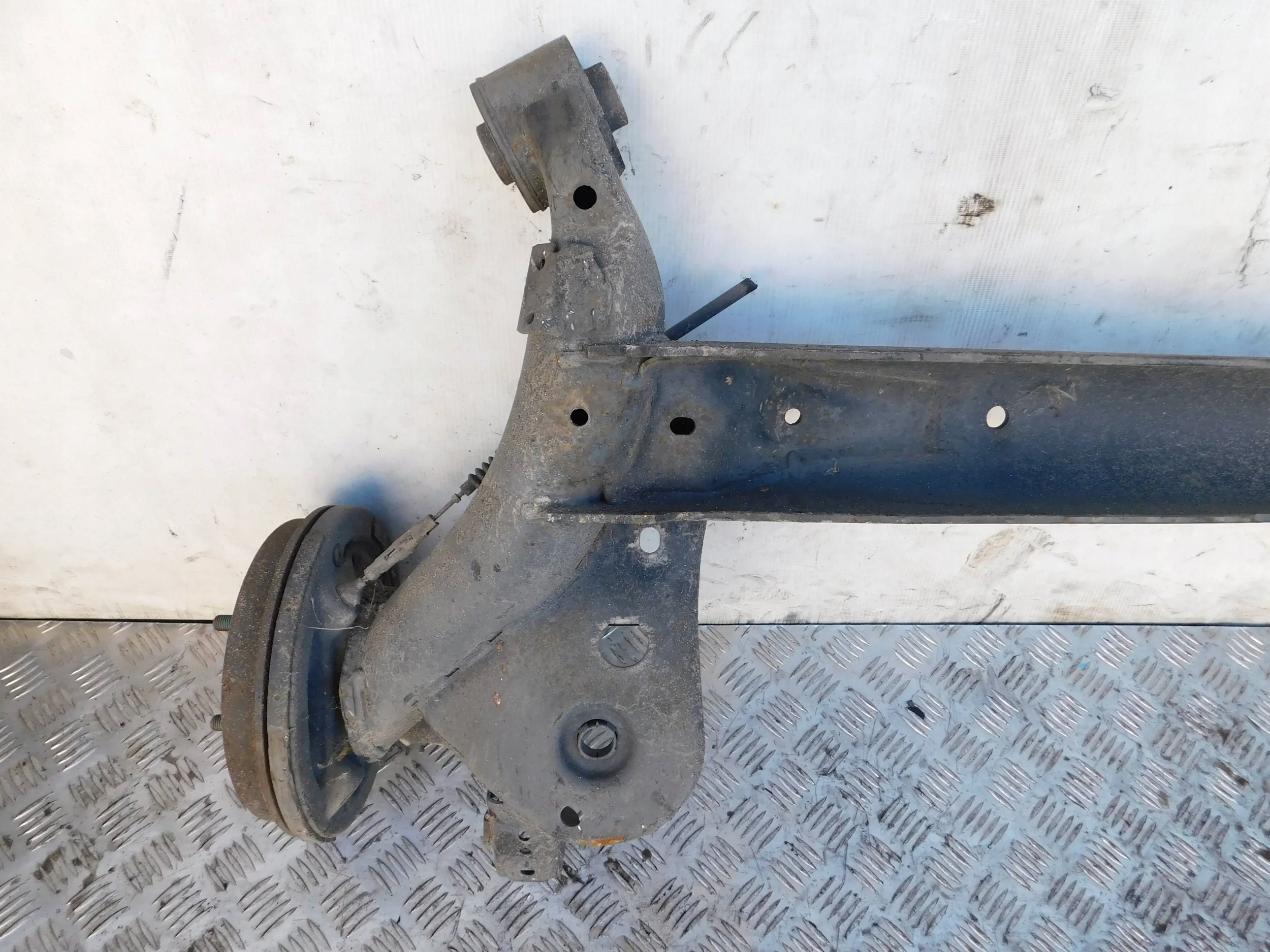 ZADNA NAPRAVA MAZDA 2 DE 07-
