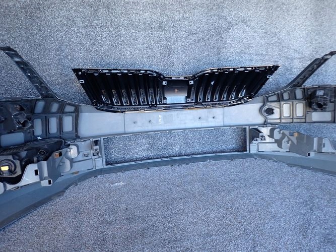SKODA OCTAVIA III LIFT 17- PREDNÝ NÁRAZNÍK