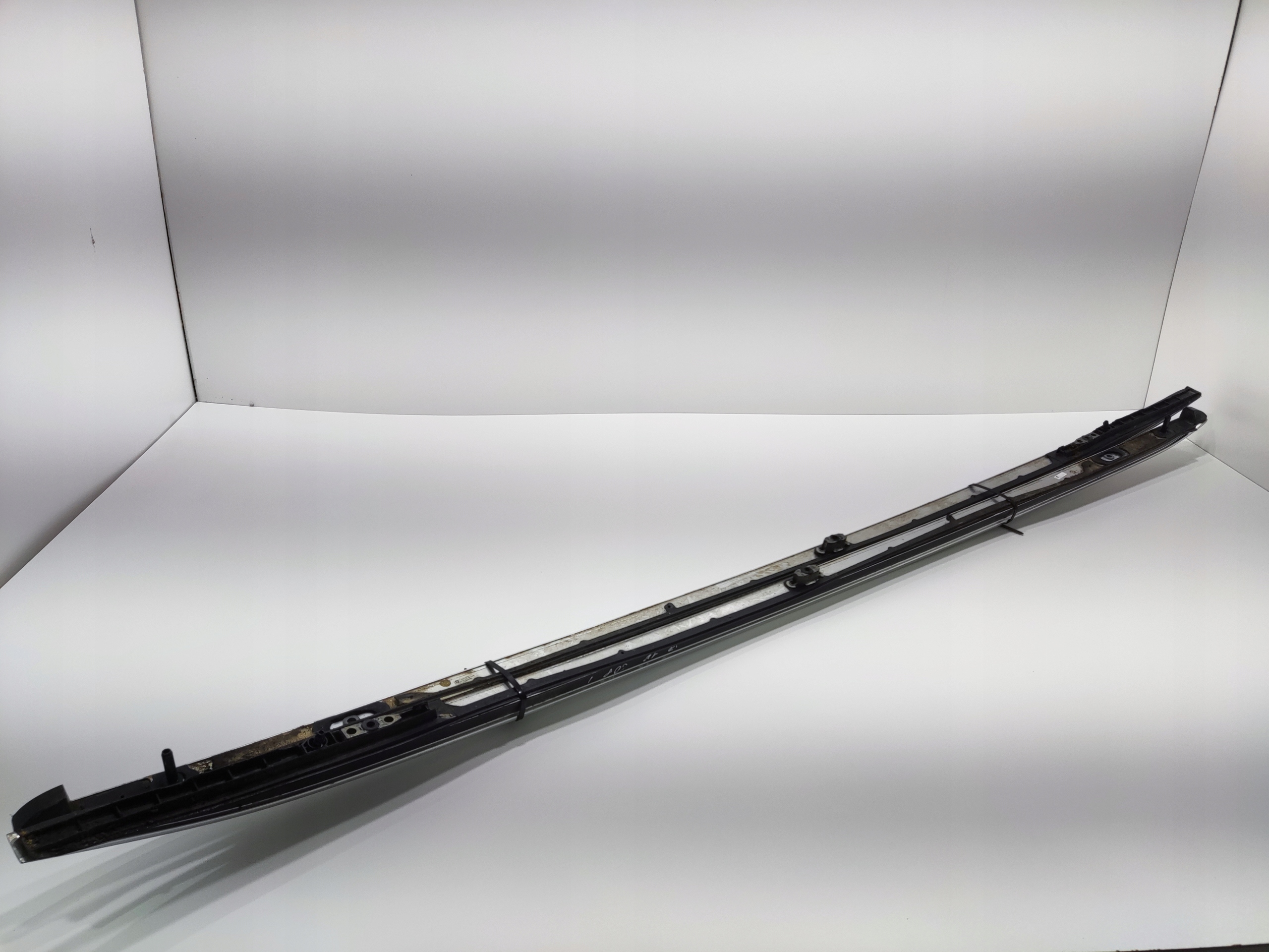 ORIGINÁLNE STREŠNÉ NOSIČE PEUGEOT 508 I SW KOMBI 98028098VV 10-14