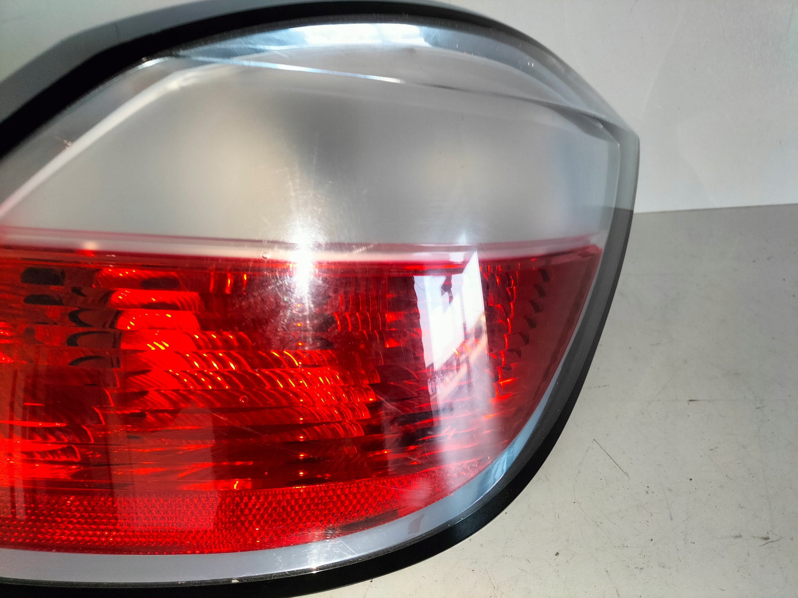 PRAVE ZADNE SVETLO OPEL ASTRA III H 03-07 HB