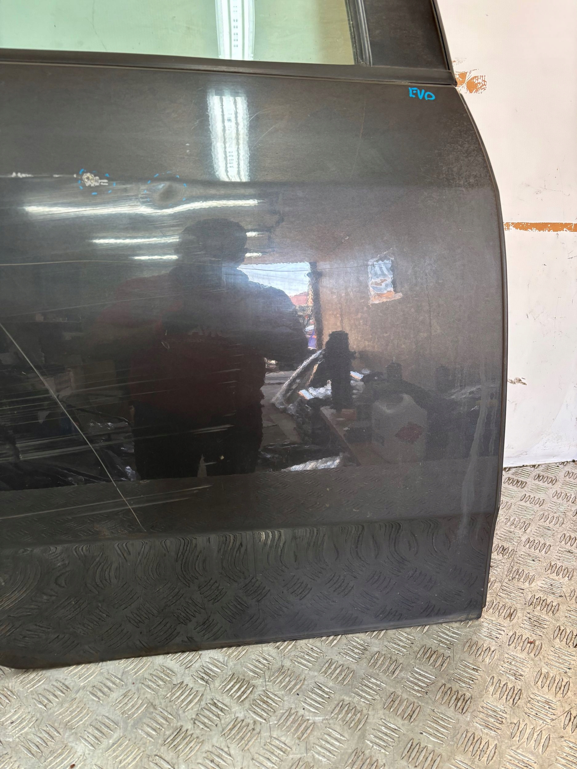 PRAVE ZADNE DVERE FIAT GRANDE PUNTO EVO