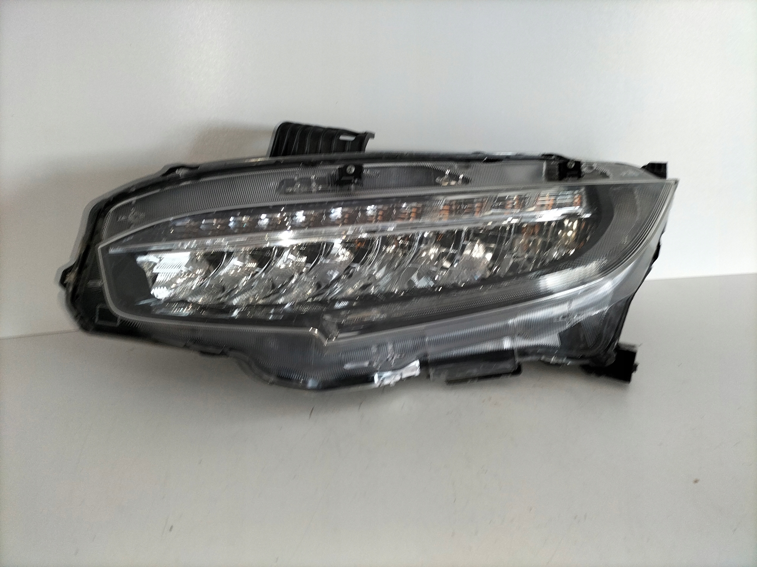 LAVE PREDNE SVETLO HONDA CIVIC X 17- FULL LED