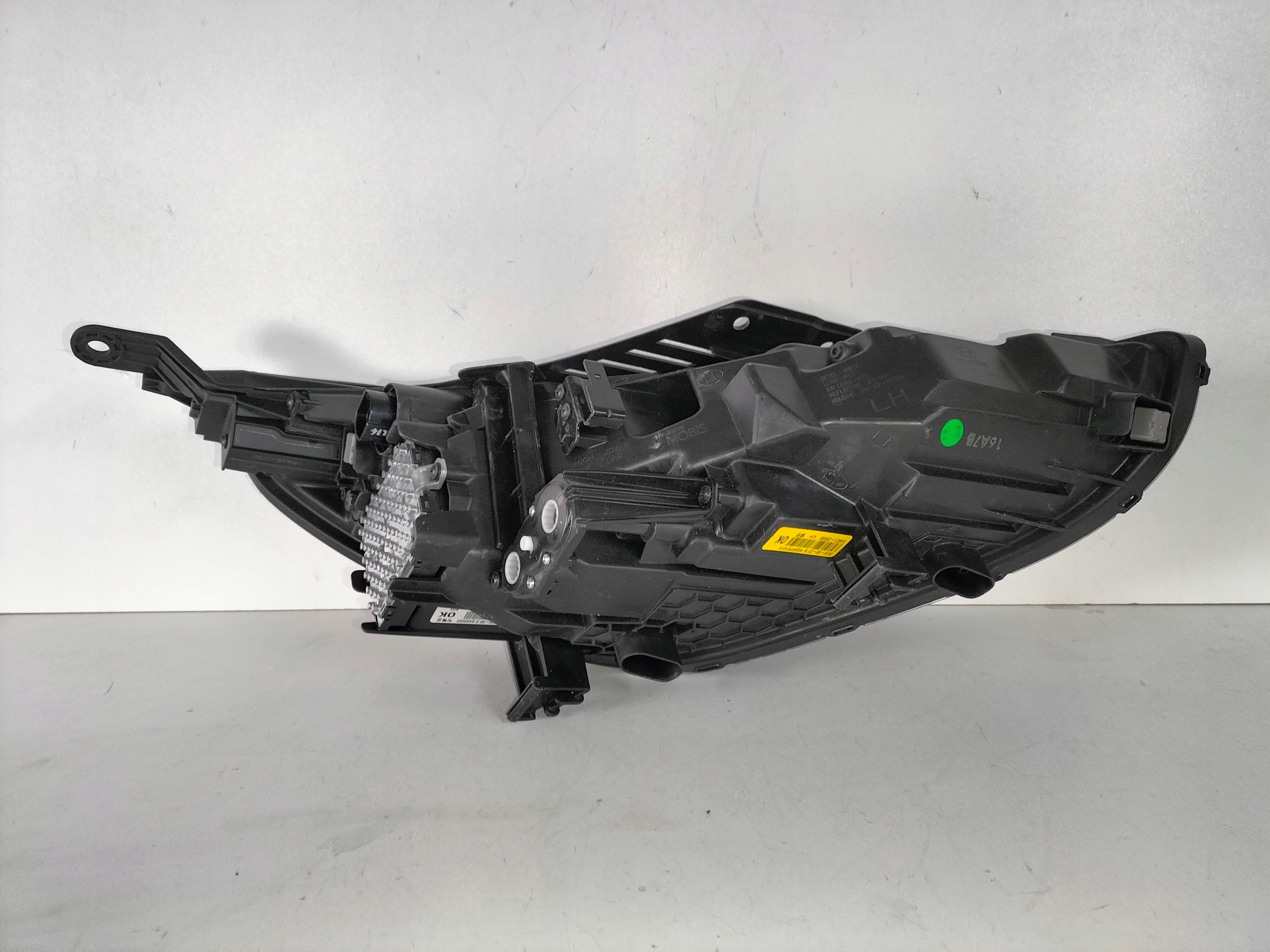 LAVE PREDNE SVETLO HYUNDAI I30 III 17- FULL LED