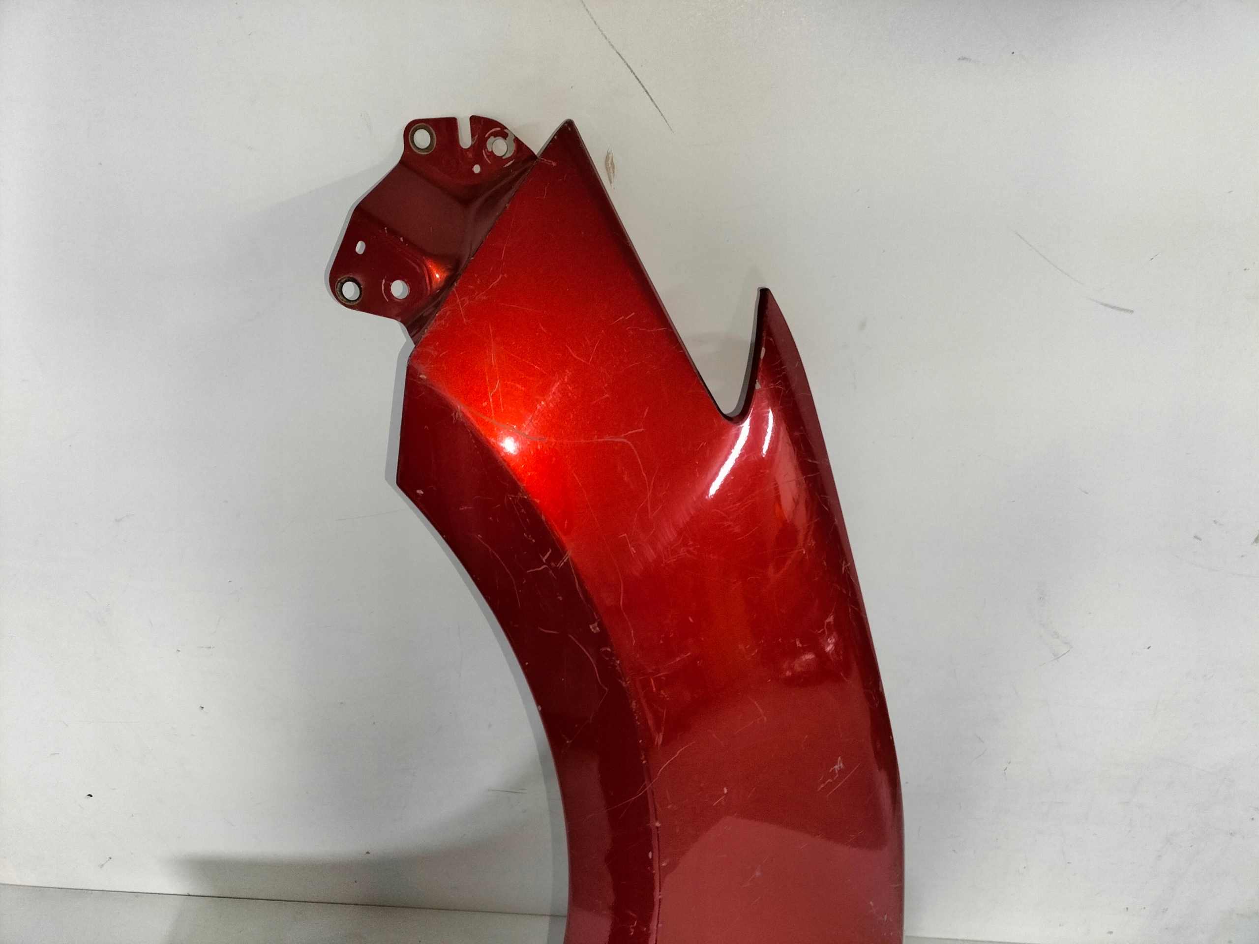 ĽAVÝ PREDNÝ BLATNÍK MAZDA 3 BM 13-