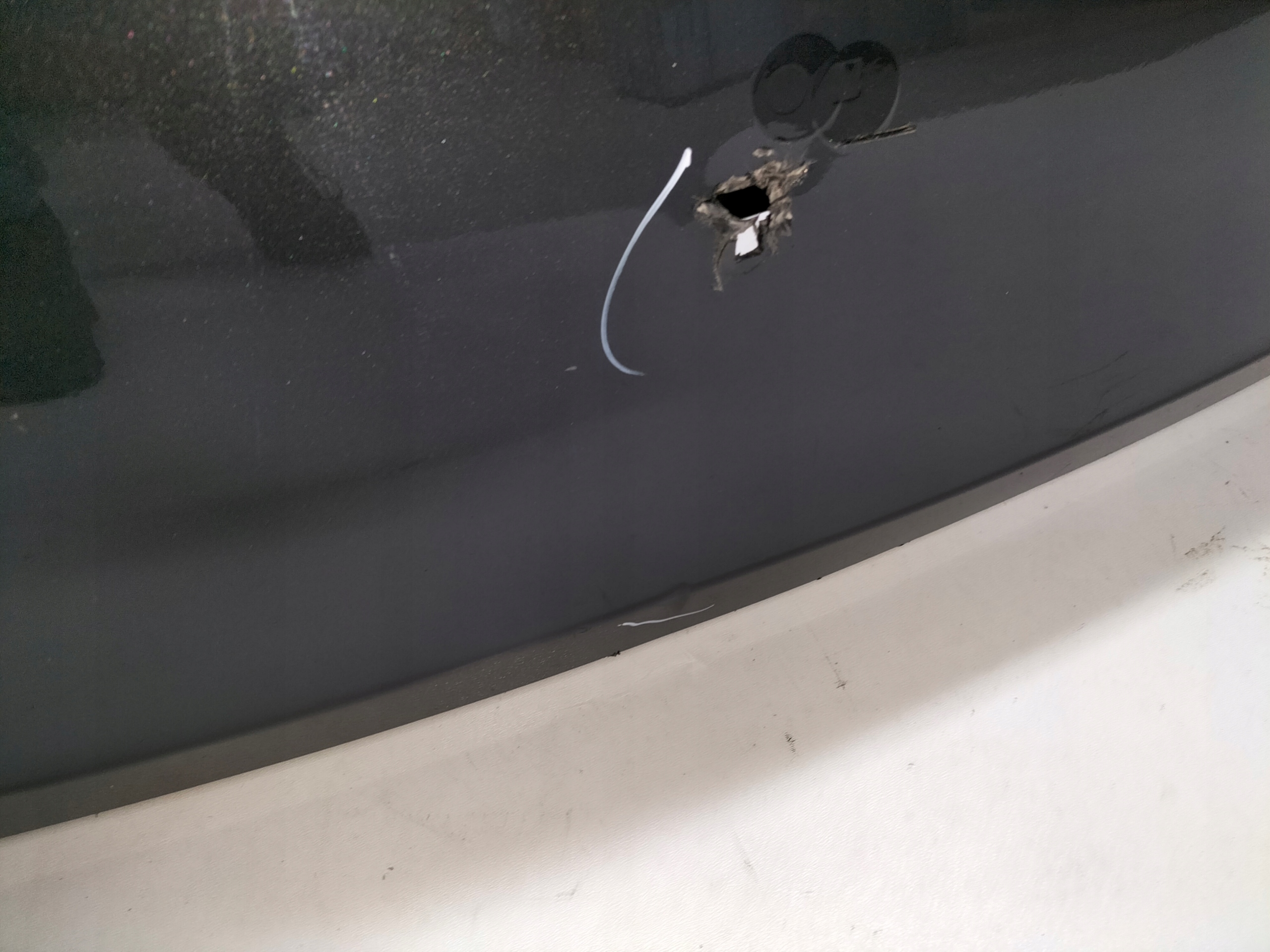 ZADNÁ KAPOTA RANGE ROVER VELAR L560 17-