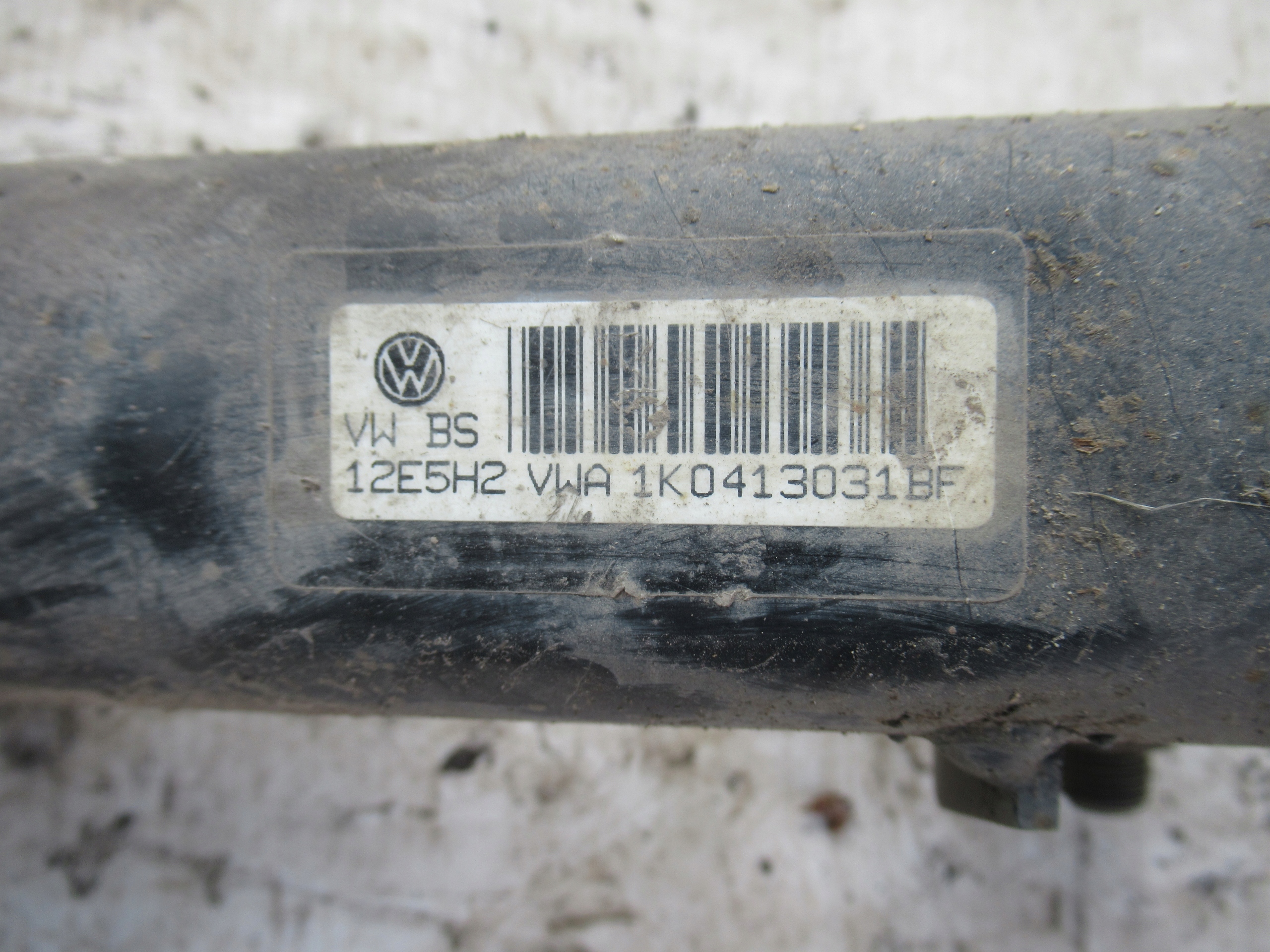 PRAVÝ OTOČ MCPHERSON VW TOURAN I 2.0 BENZIN