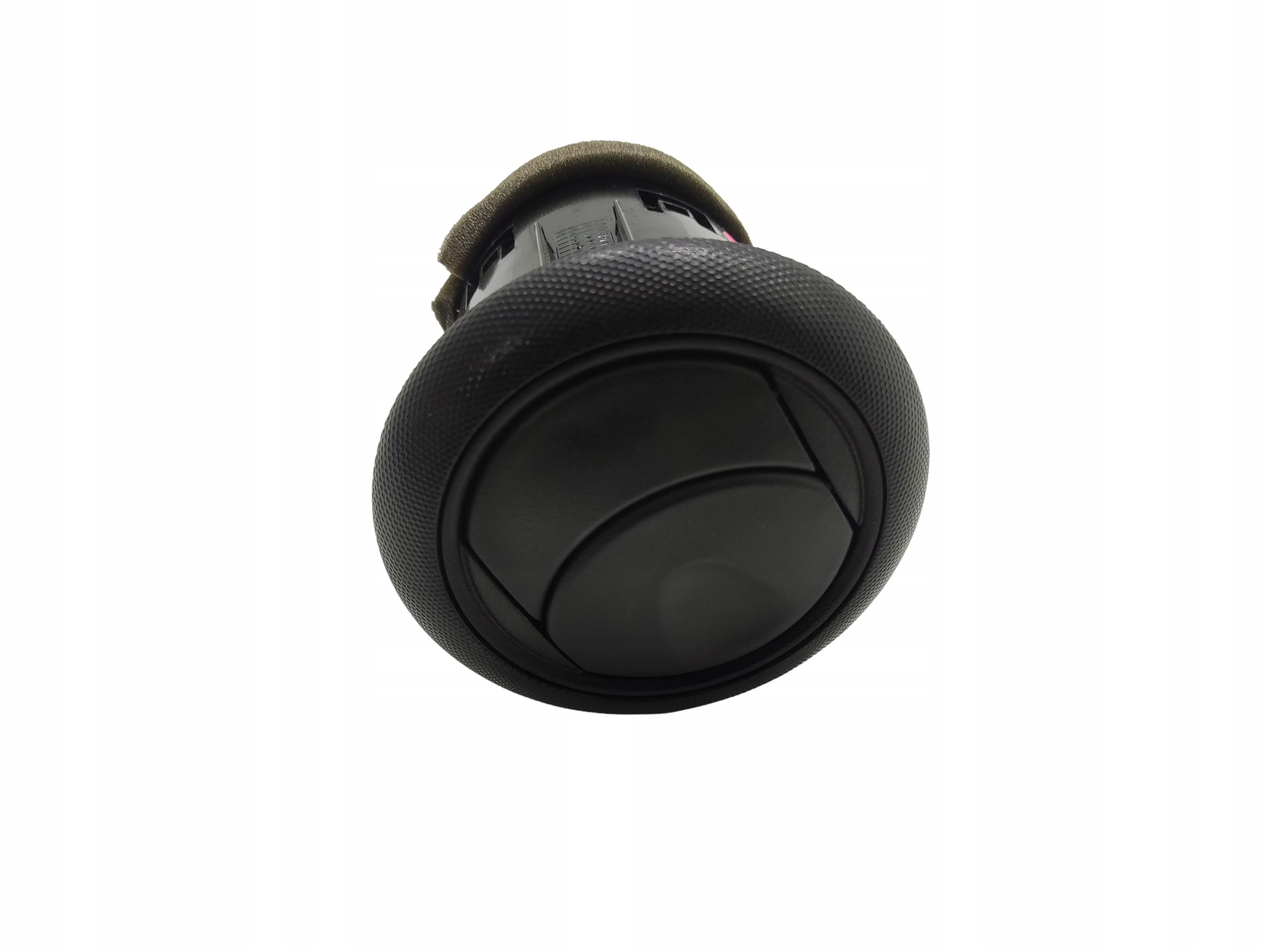 VYDUCH FUKAR KURENIA NISSAN NV200 2014-2021 68760-BJ04D
