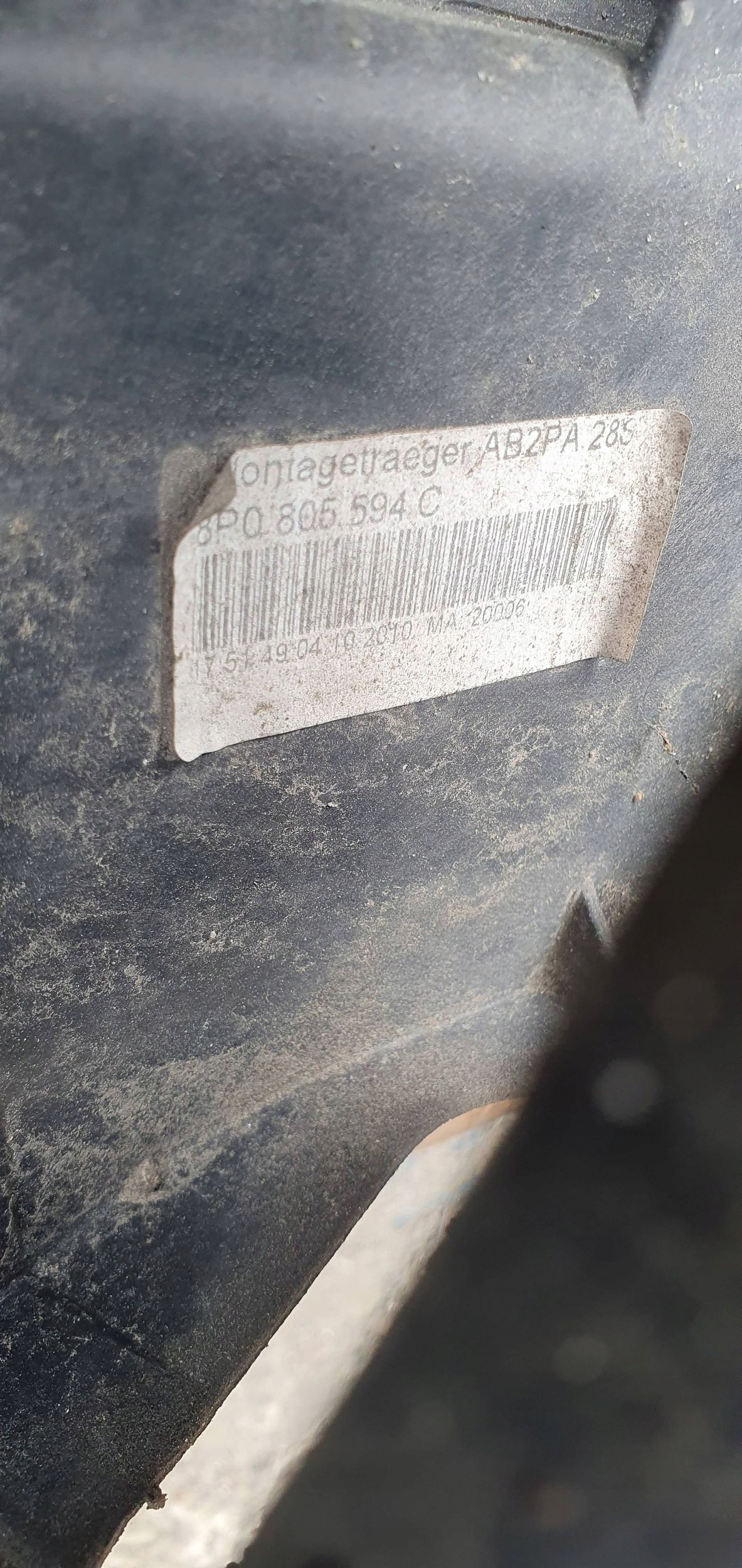 Audi A3 lift 8P 1.6 fsi 08-012 8P0805594C PREDNE CELO