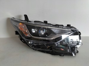 PRAVE PREDNE SVETLO TOYOTA AURIS II LIFT 15- FULL LED PRAVE PREDNE SVETLO TOYOTA AURIS II LIFT 15- FULL LED