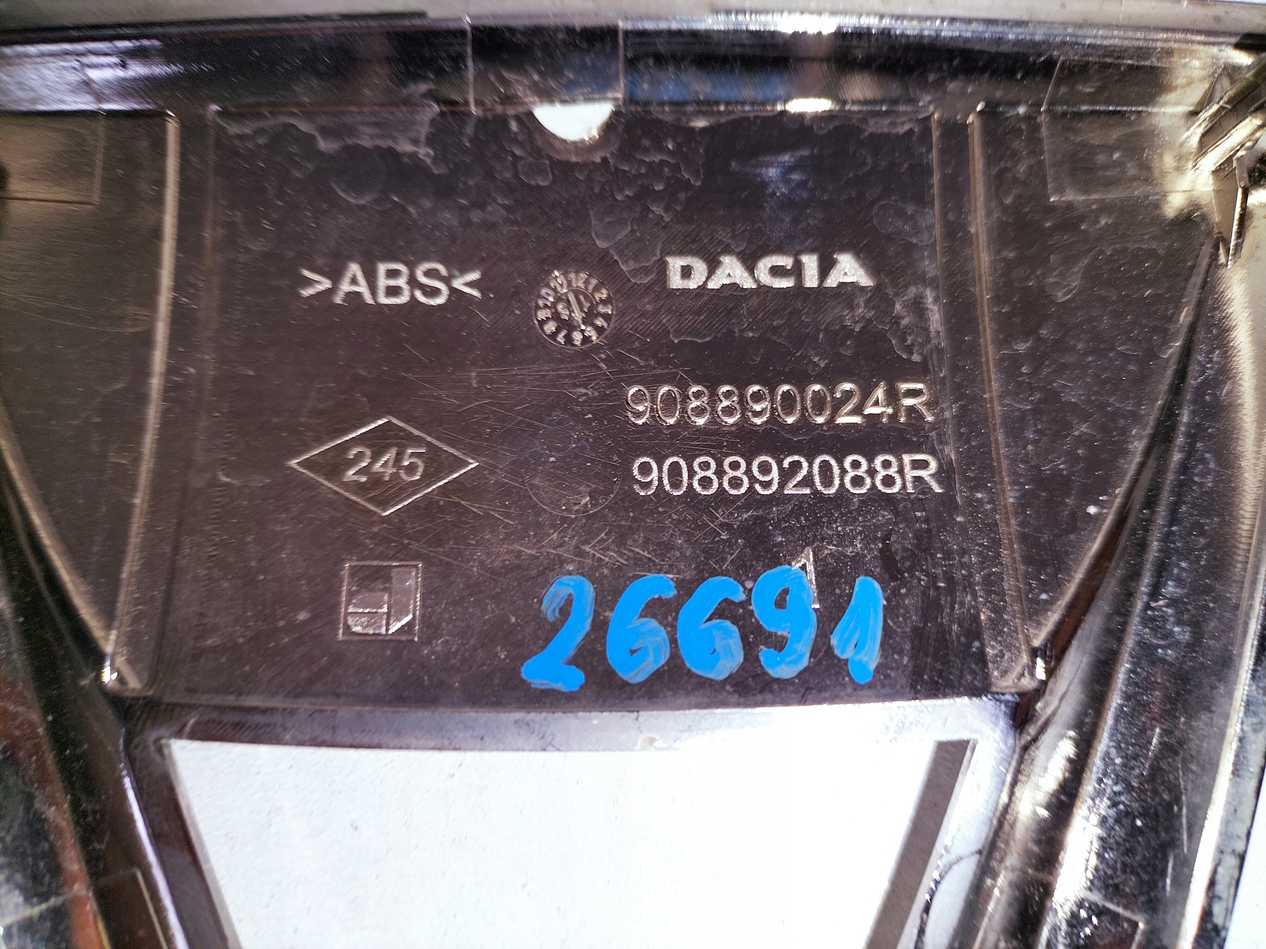 ZADNY ZNAK LOGO DACIA LOGAN SANDERO II 12-