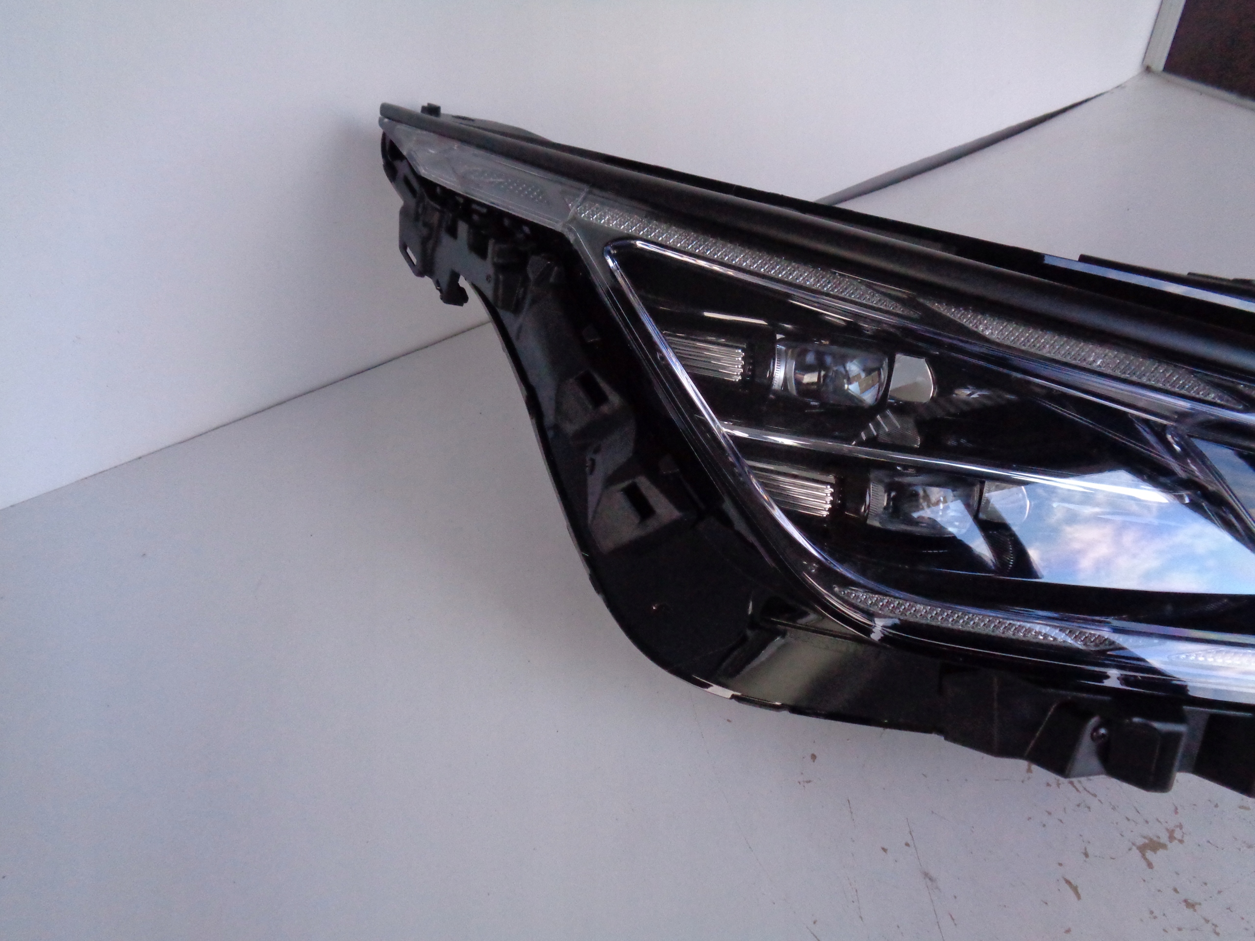 PRAVE PREDNE SVETLO KIA EV6 21- FULL LED GT LINE