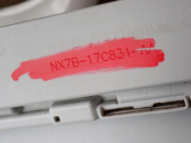 FORD FOCUS MK4 IV LIFT 21- PREDNÝ NÁRAZNÍK