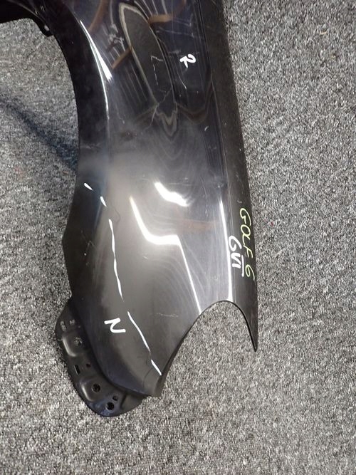 VW GOLF VI HB PRAVY PREDNY BLATNIK